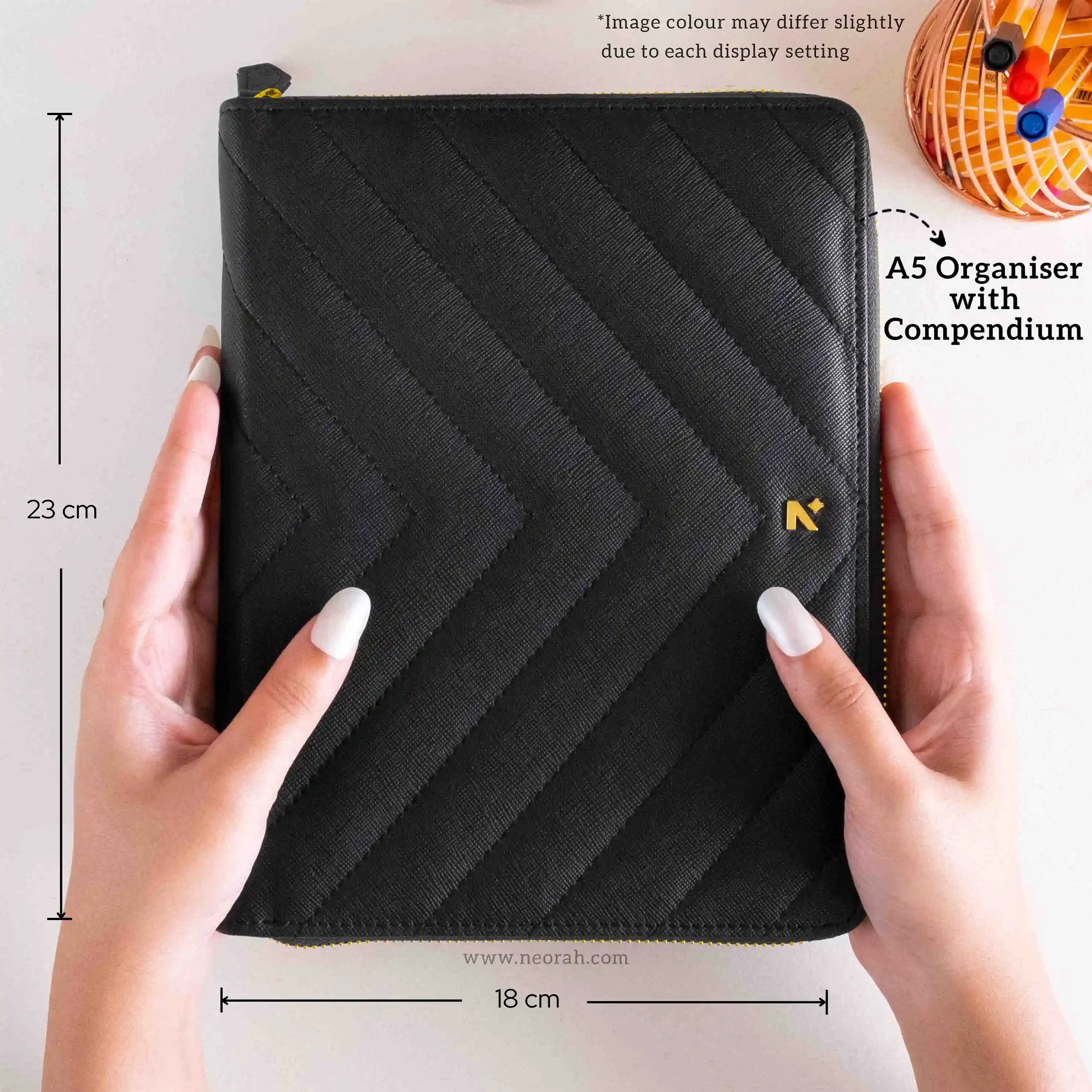 A5 - REFILLABLE QUILTED ORGANISER SLEEVE - ZIP - Image 19