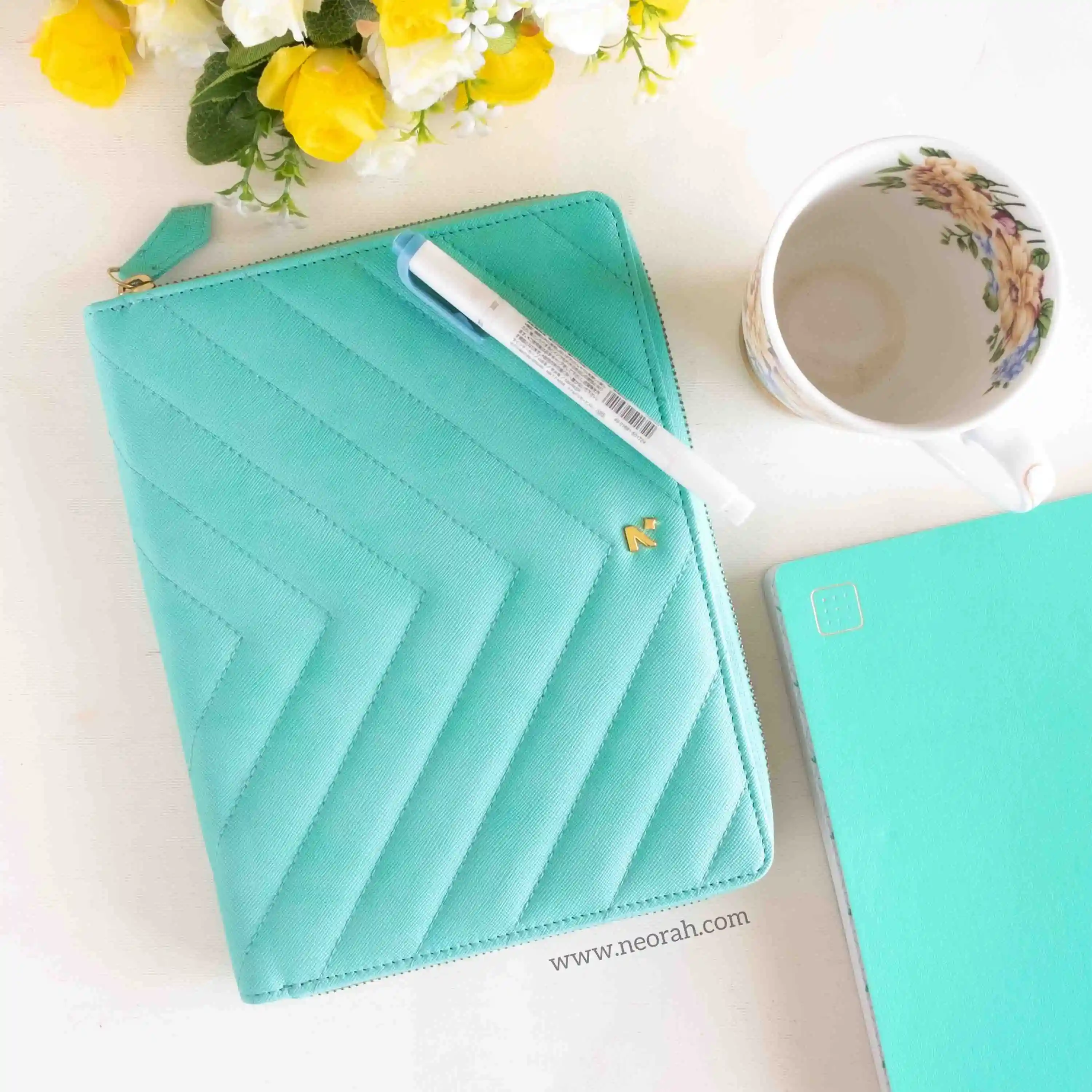 A5 - REFILLABLE QUILTED ORGANISER SLEEVE - ZIP - Image 196
