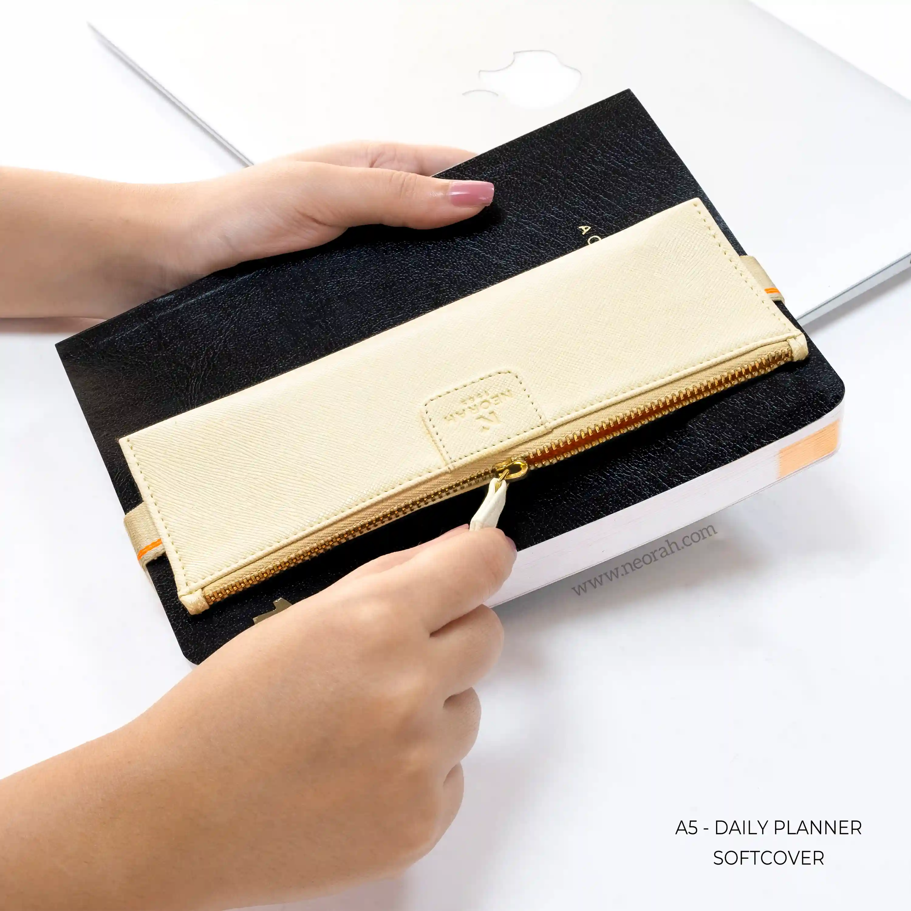 A5 - UNDATED - DAILY PLANNER - SOFT COVER - Image 20