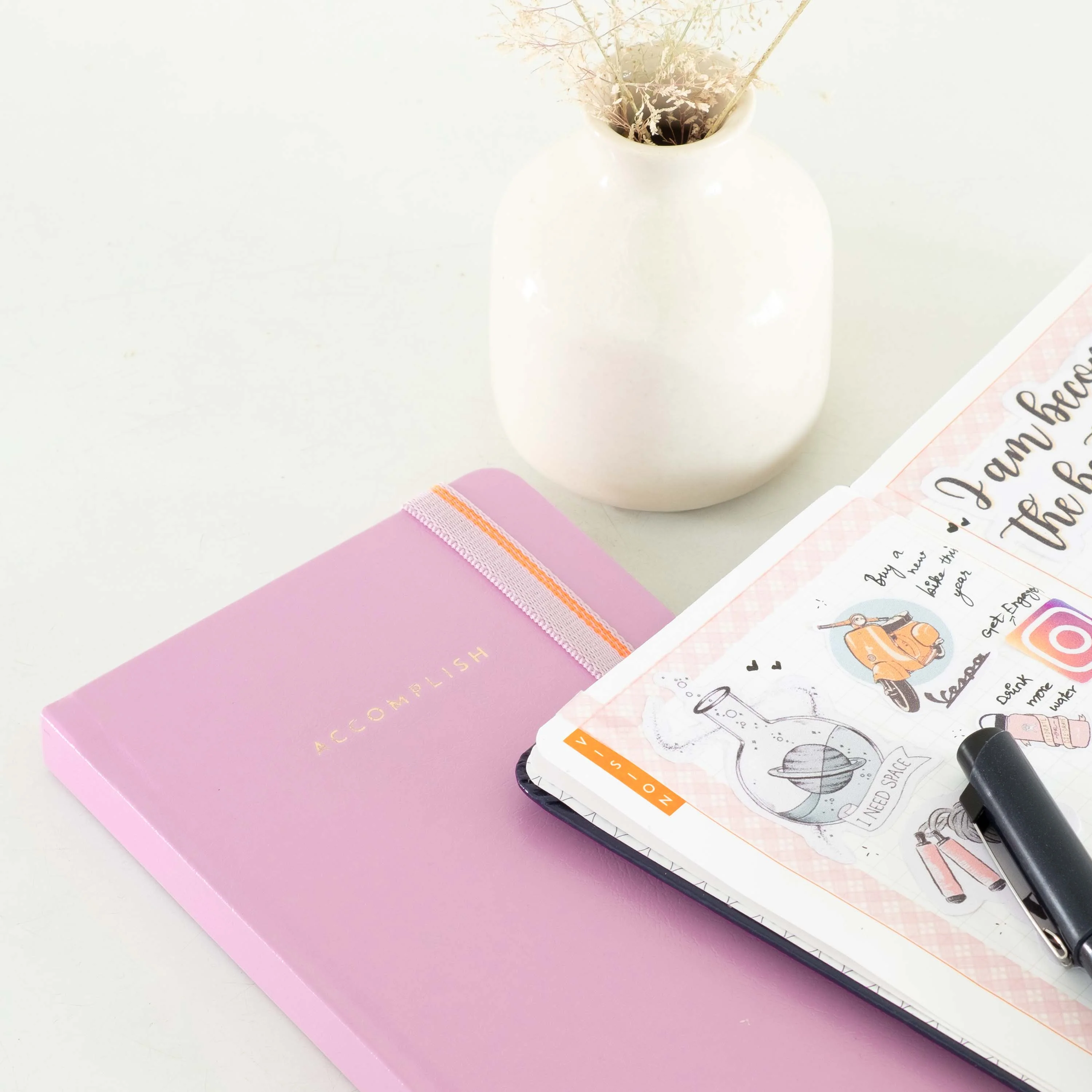 PETITE - UNDATED - WEEKLY PLANNER - HARD COVER - Image 67