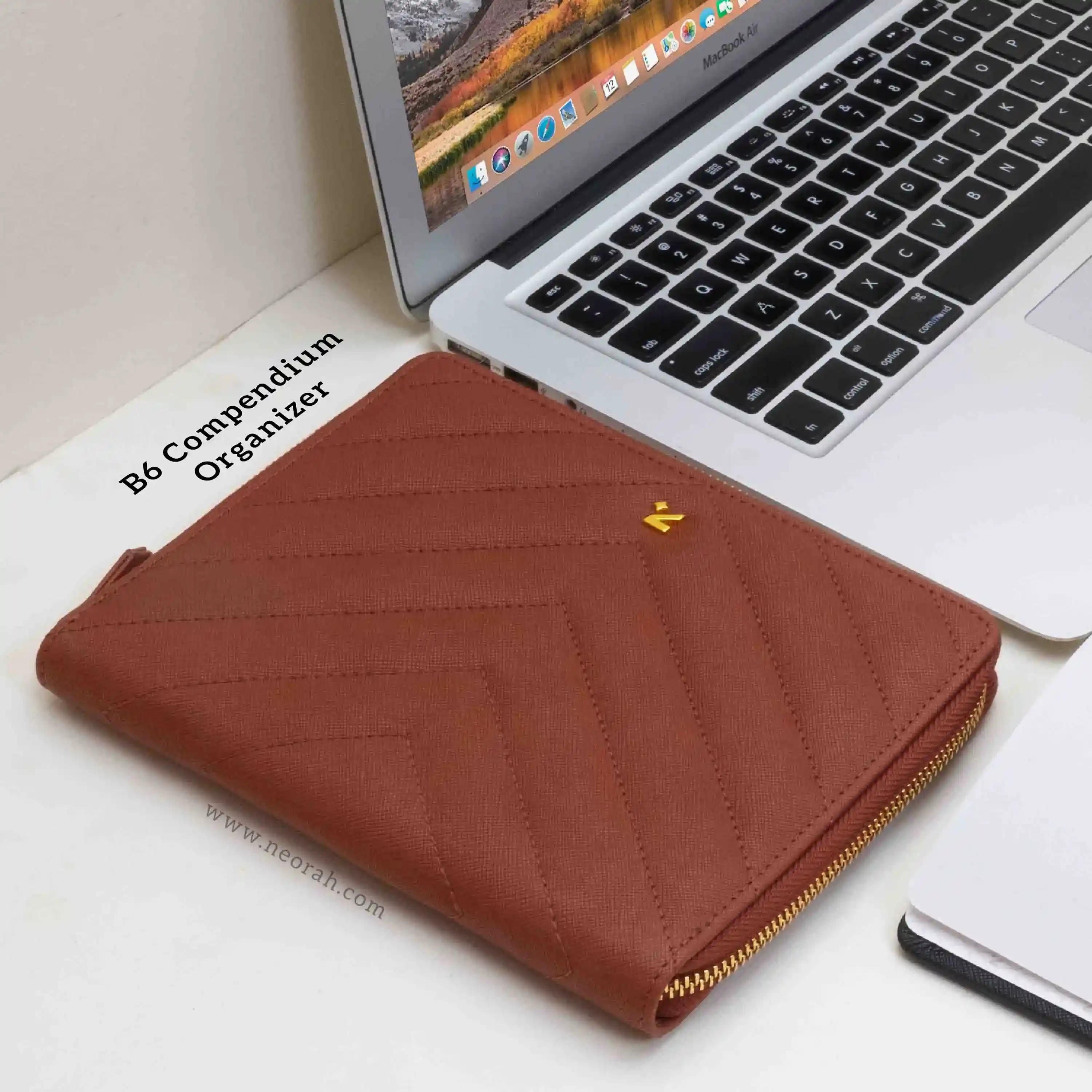 B6 - REFILLABLE QUILTED ORGANISER SLEEVE - ZIP - Image 34