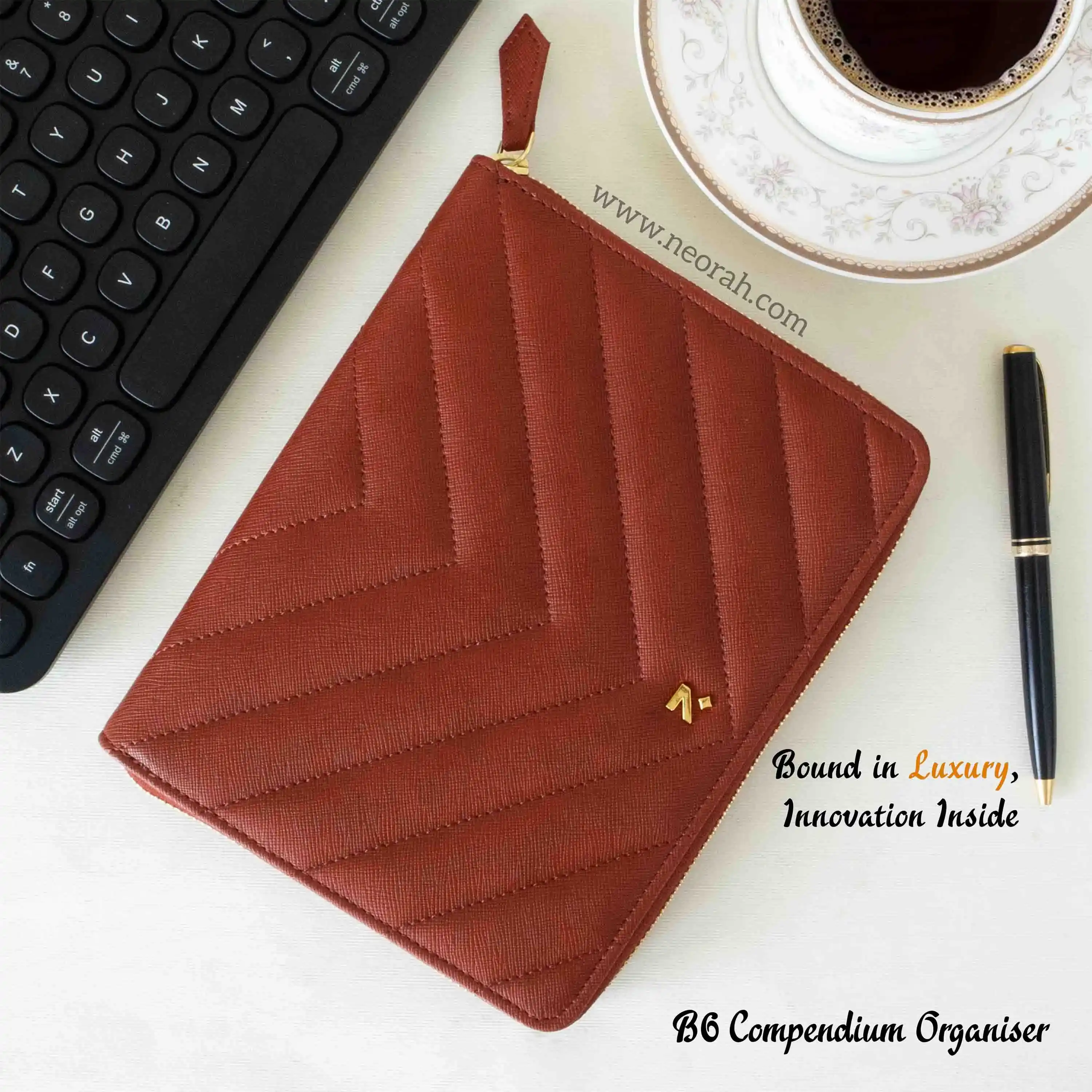 B6 - REFILLABLE QUILTED ORGANISER SLEEVE - ZIP - Image 36