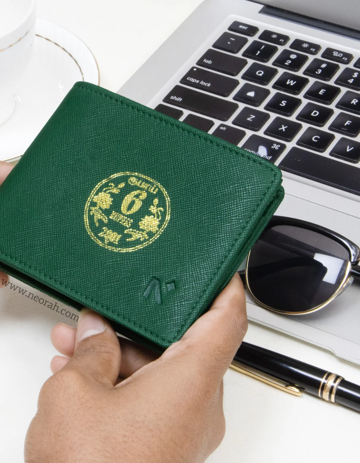 BIFOLD WALLET FOR MEN + KEYCHAIN - Image 63