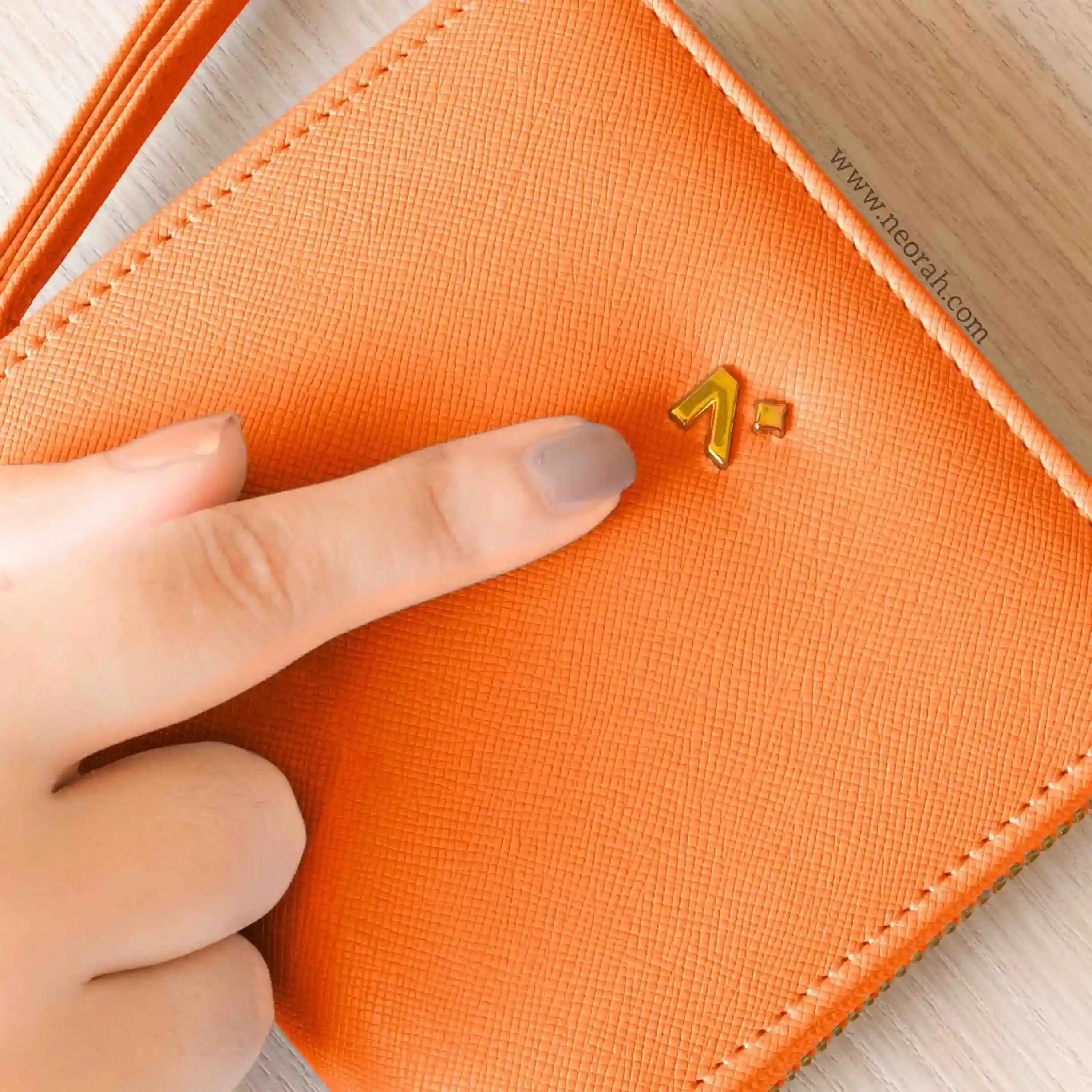 BIJOU - WOMEN ZIP AROUND WALLET WITH WRISTLET - Image 41