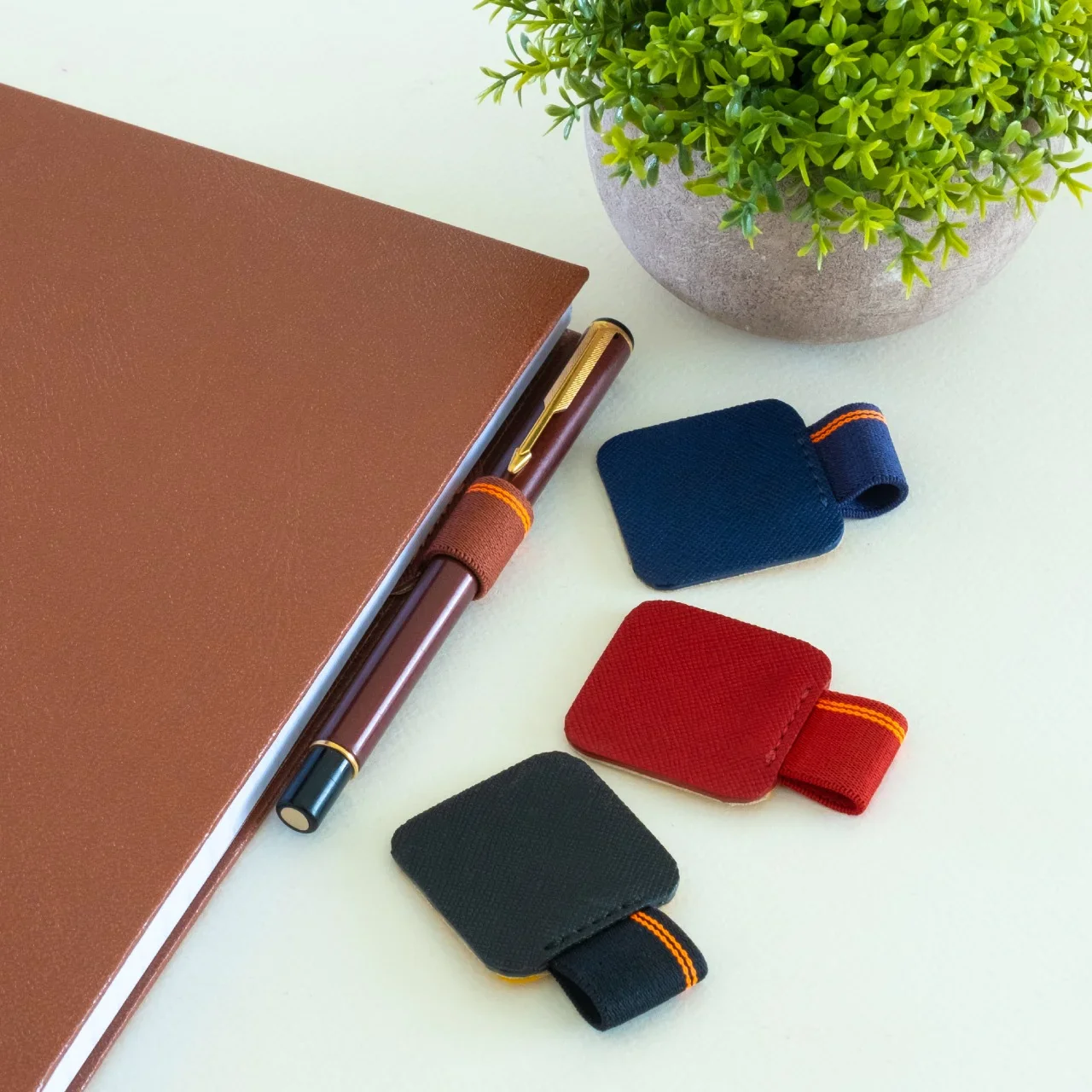 PEN LOOP - SAFFIANO CROSS HATCH - Image 8