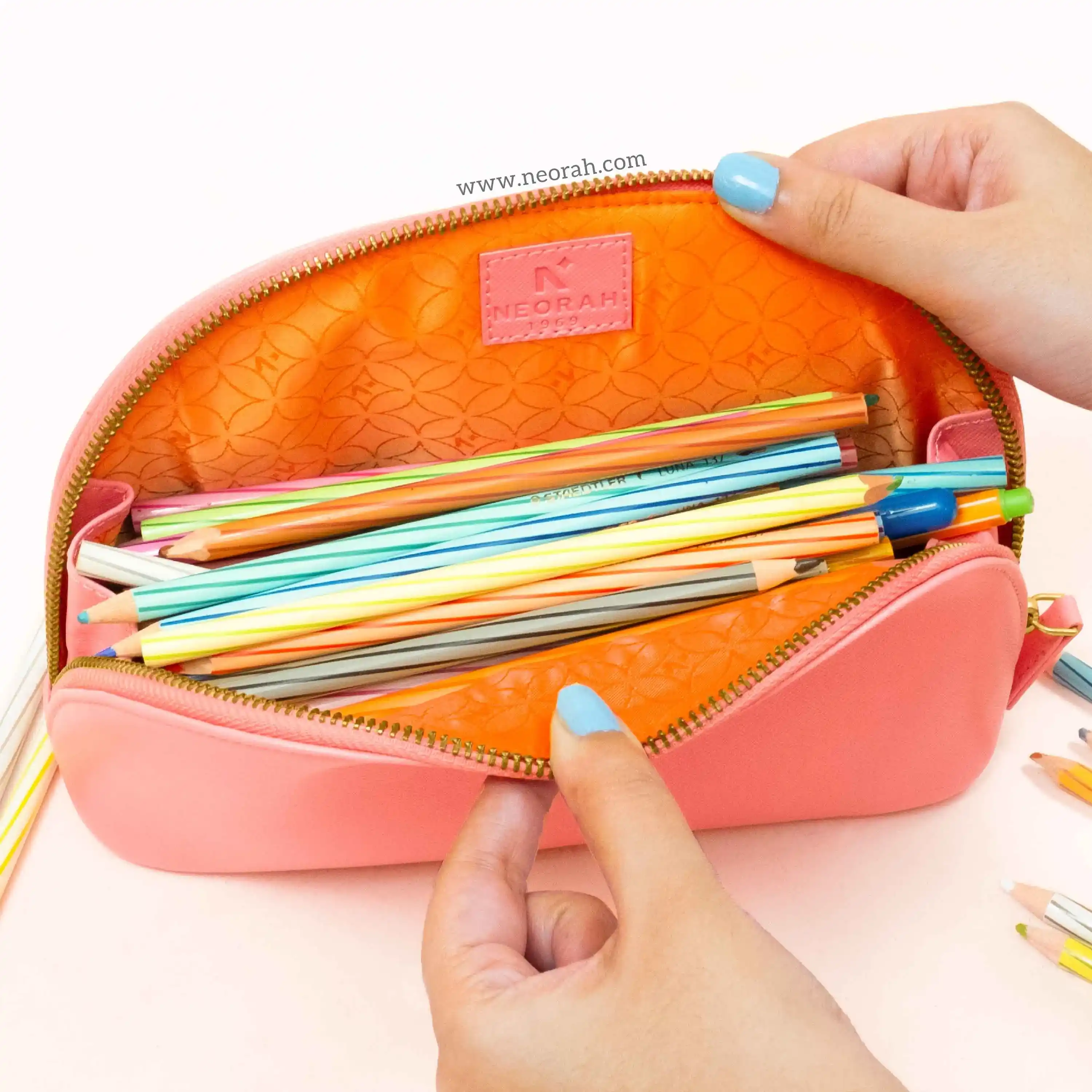TRAVEL POUCH - Image 114