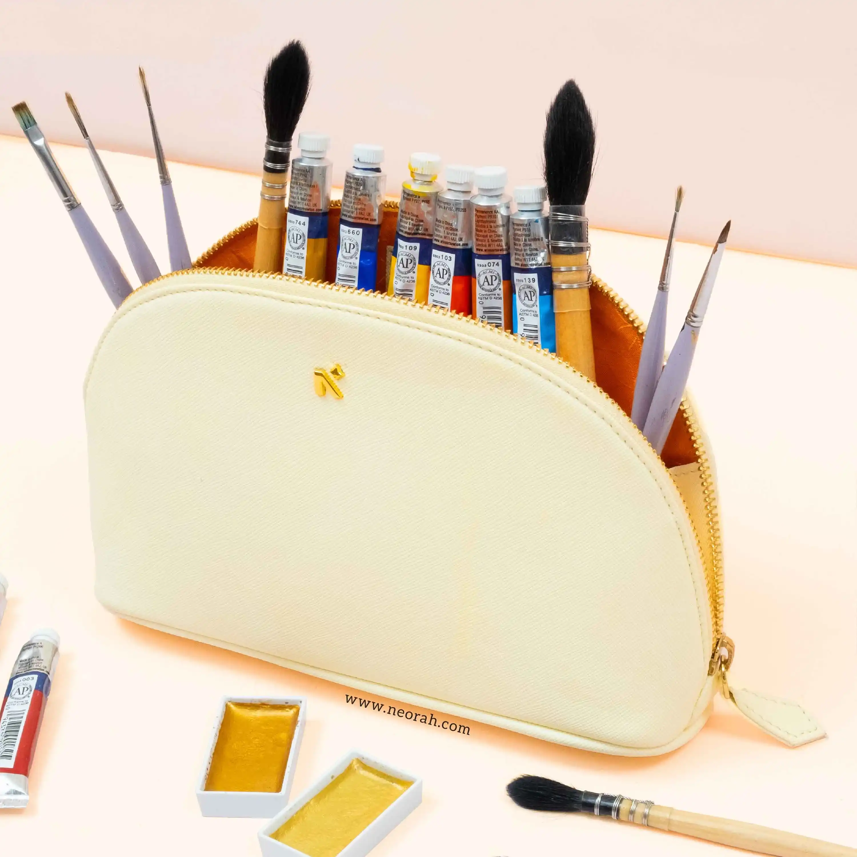 TRAVEL POUCH - Image 41