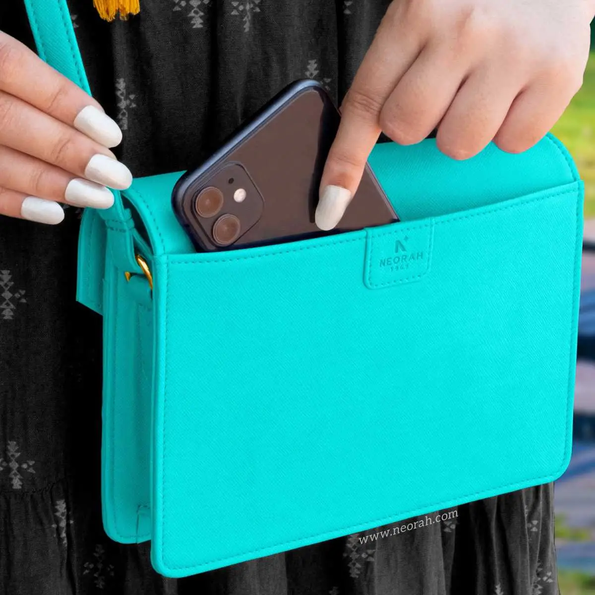 EMMA | CROSSBODY SLING BAG | ENVELOPE - Image 117