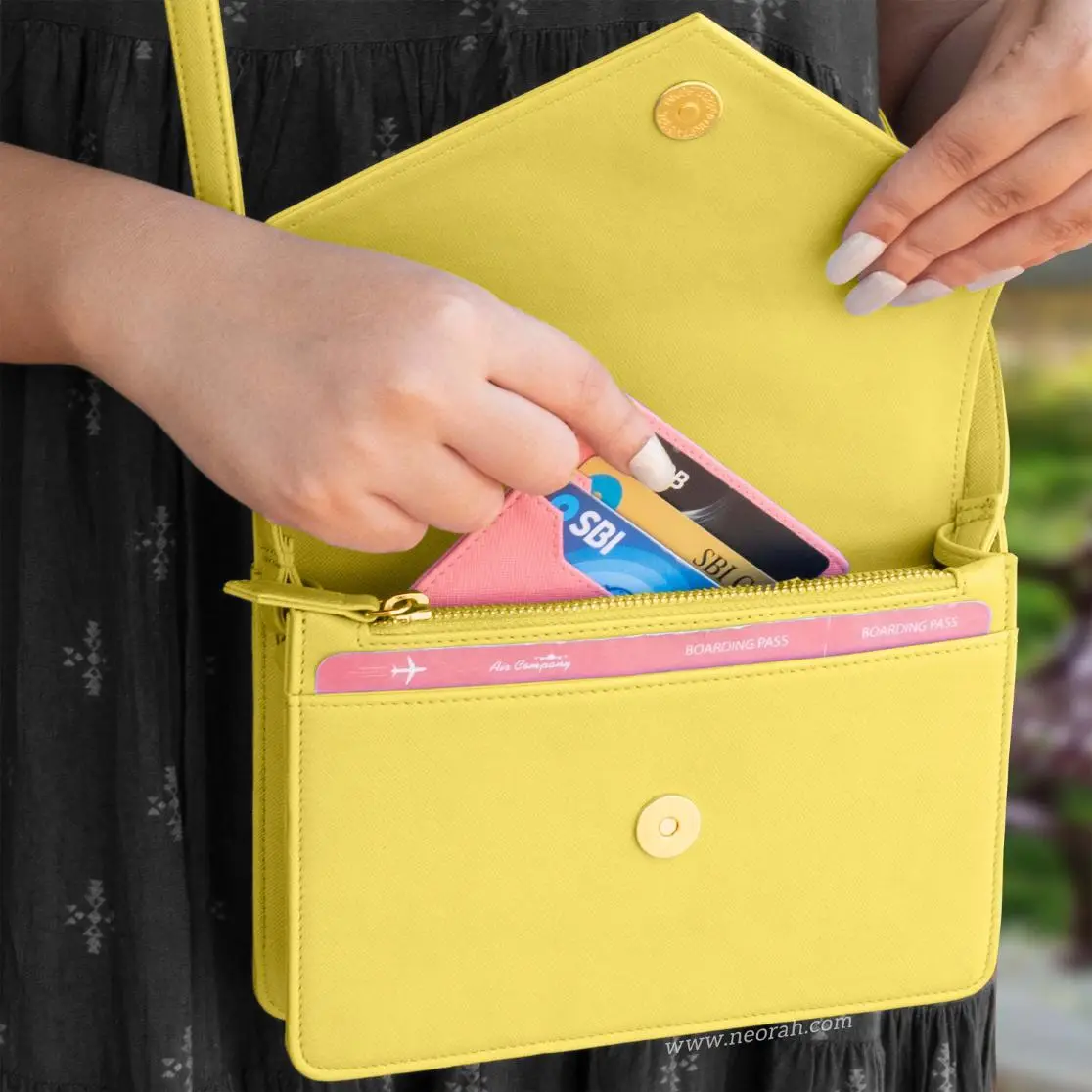 EMMA | CROSSBODY SLING BAG | ENVELOPE - Image 14