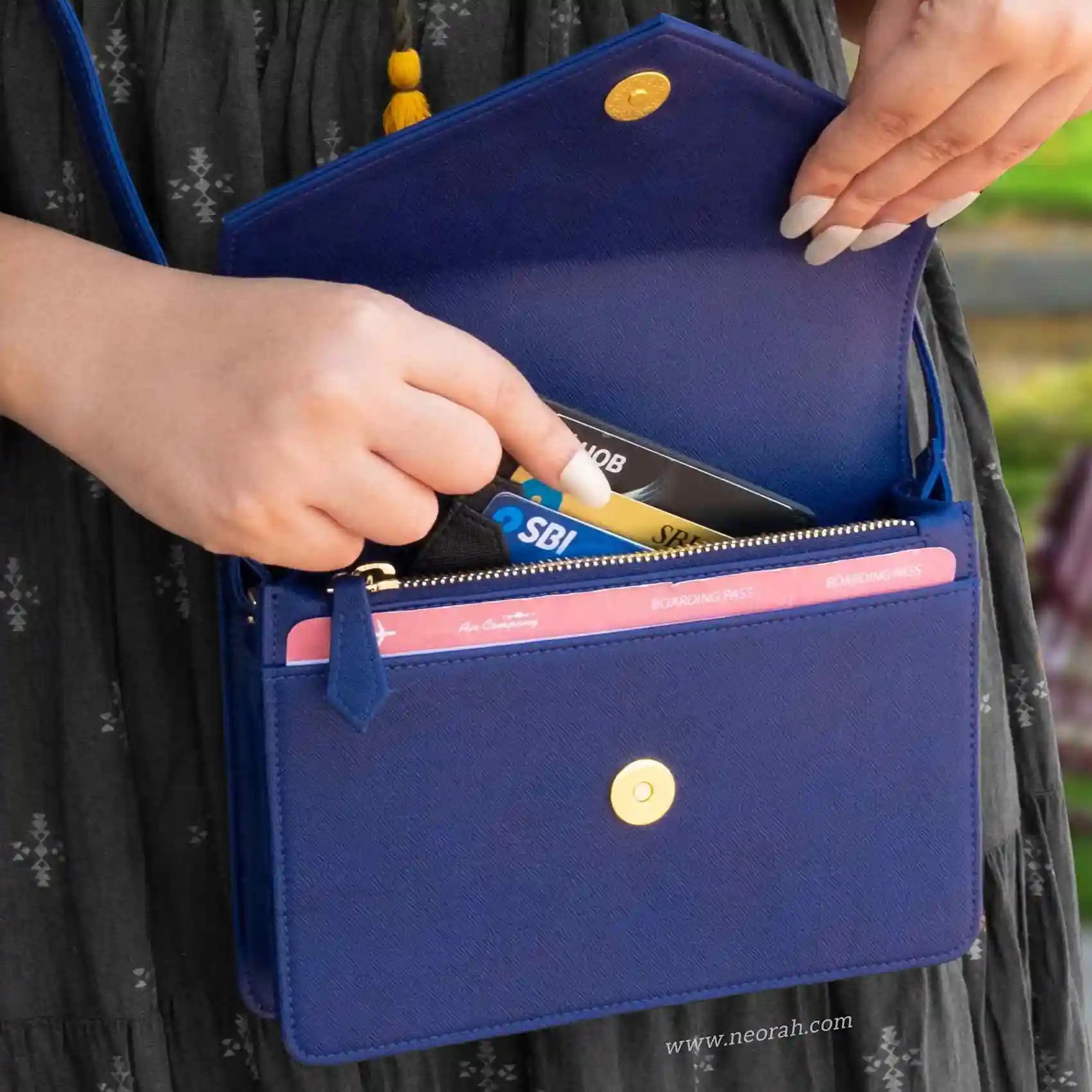 EMMA | CROSSBODY SLING BAG | ENVELOPE - Image 42