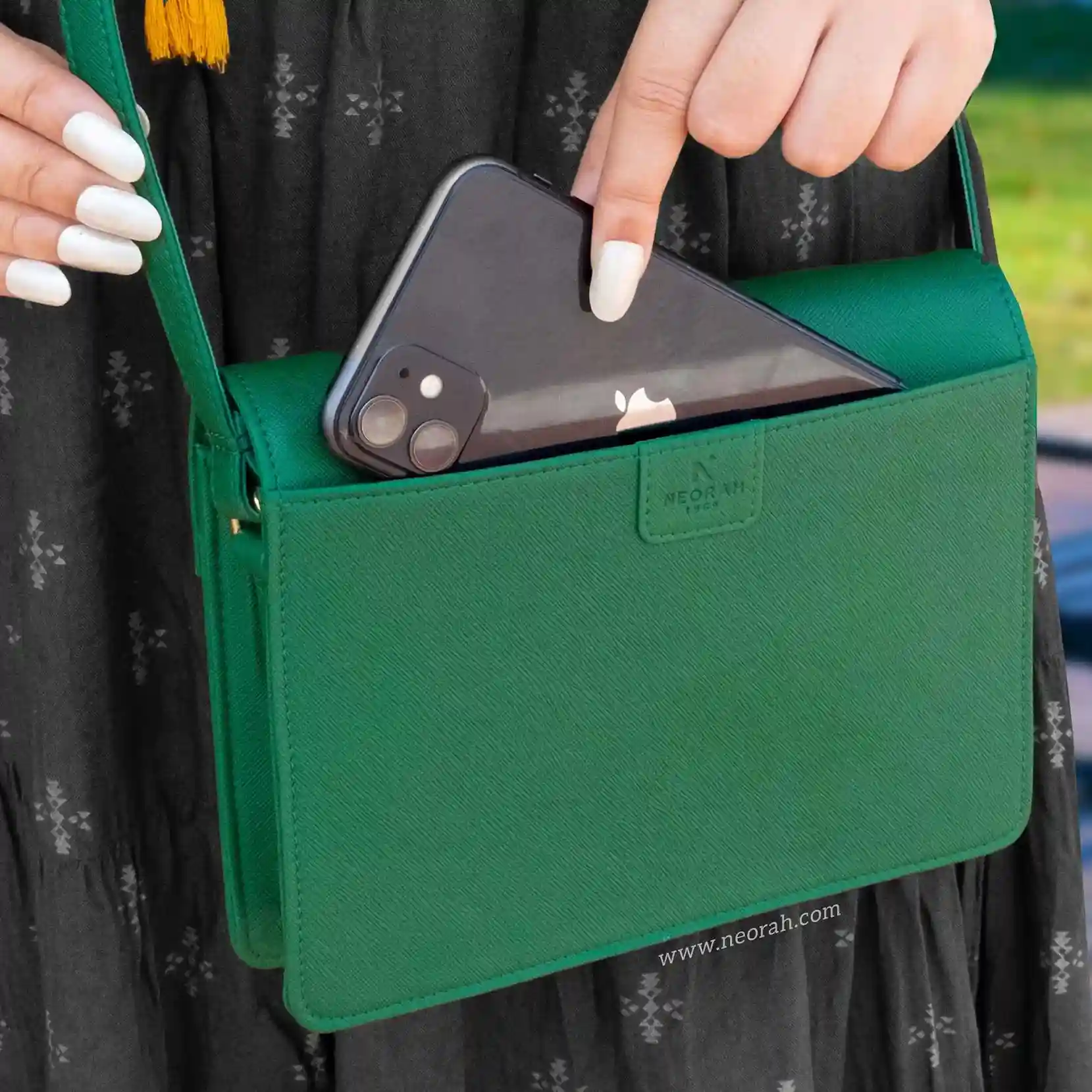 EMMA | CROSSBODY SLING BAG | ENVELOPE - Image 53