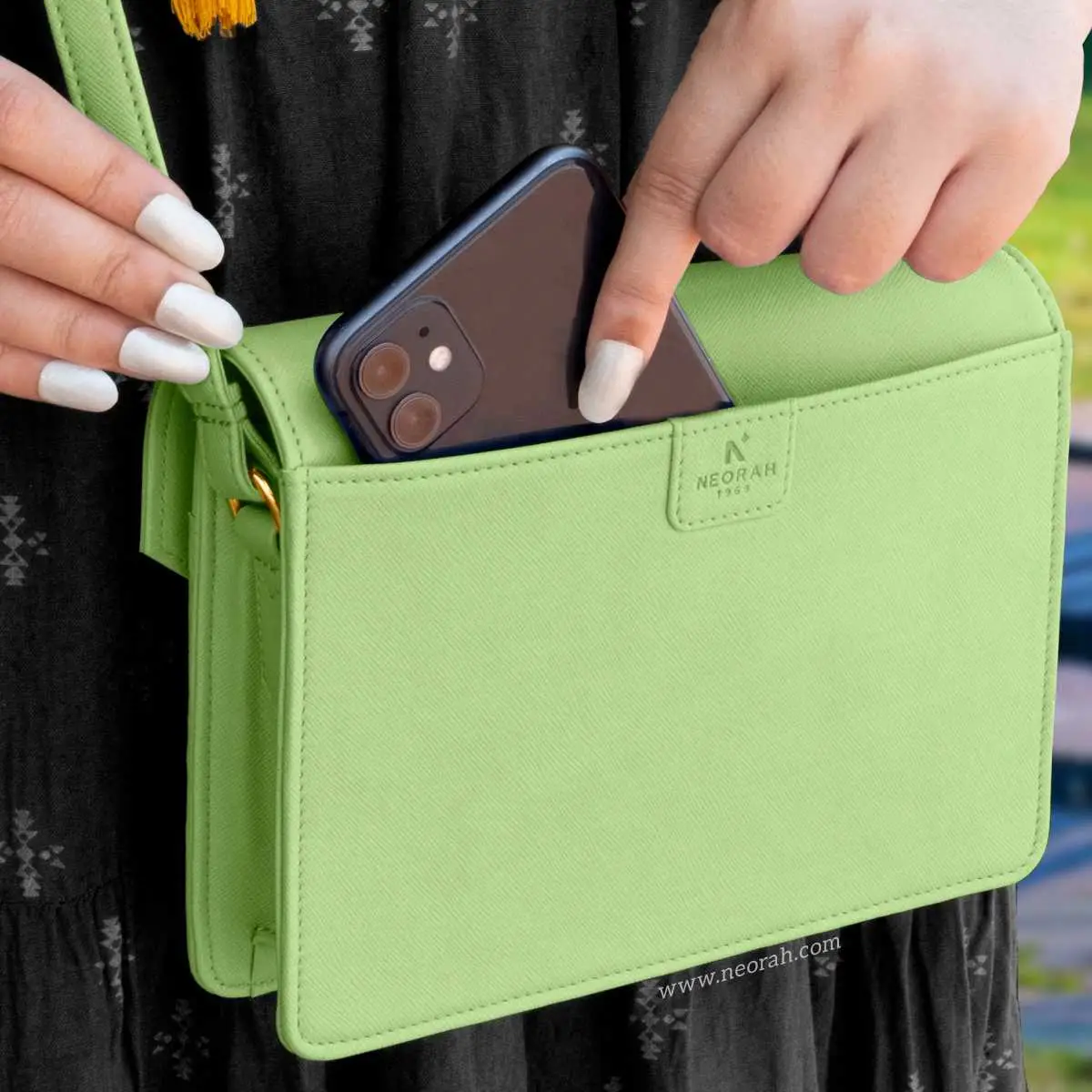 EMMA | CROSSBODY SLING BAG | ENVELOPE - Image 71