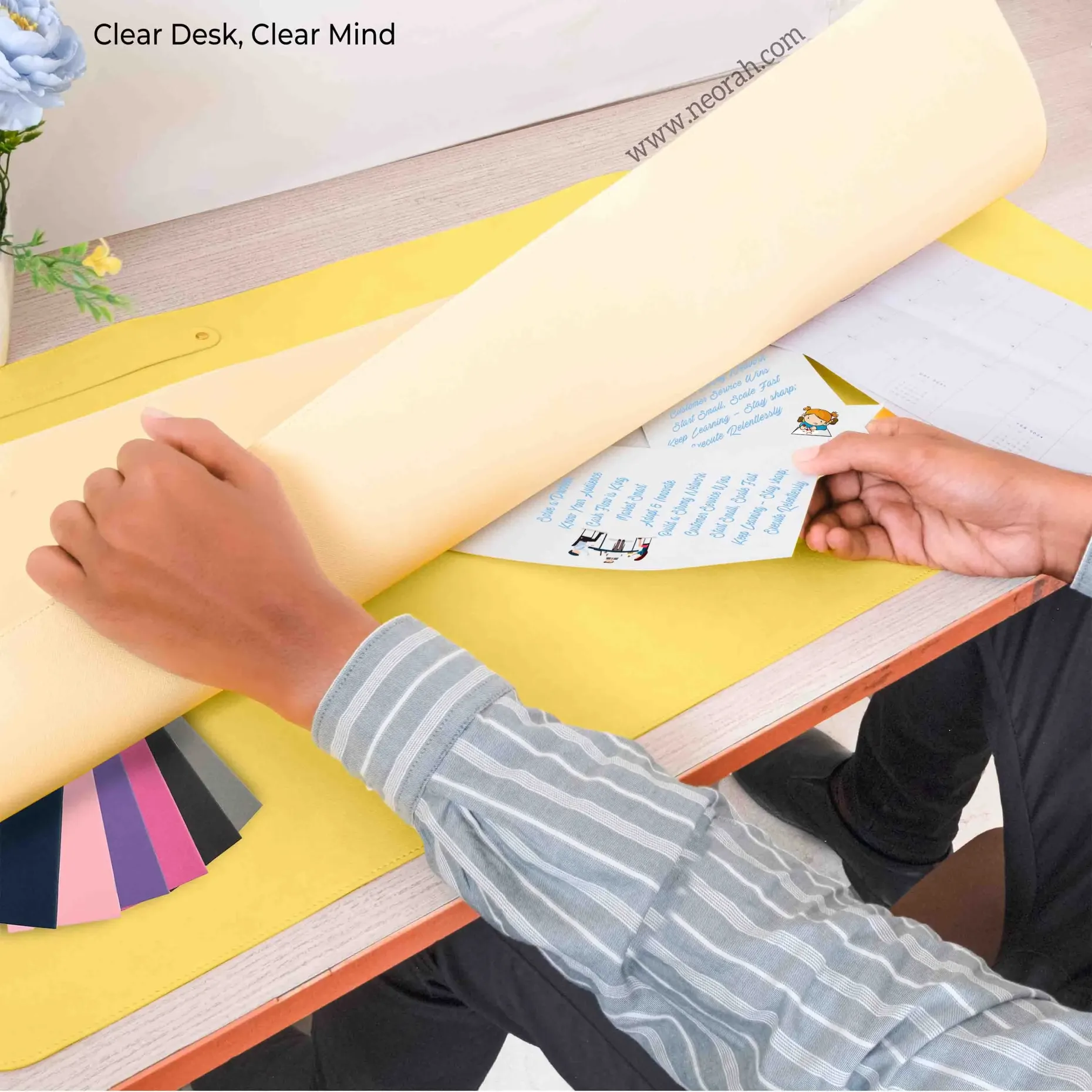 DESK MAT - TOP FLAP (COLOR CUSTOMIZABLE) - Image 18