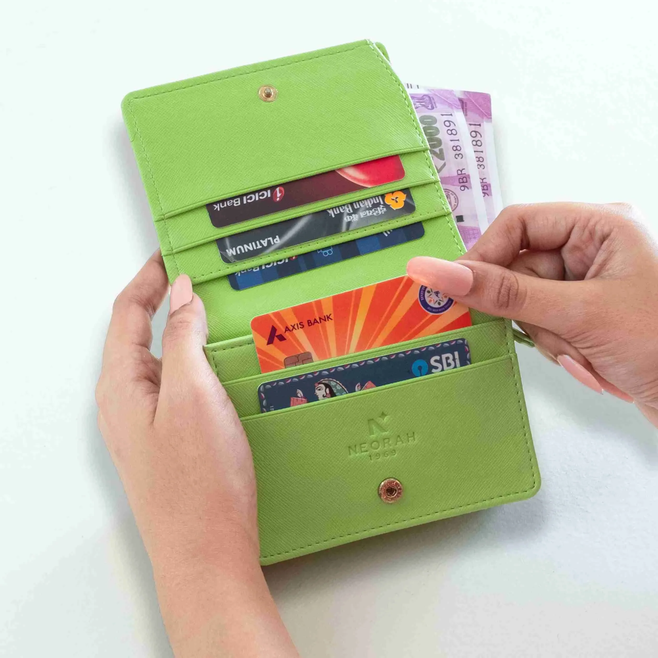 ENCHANTE - QUILTED SMALL WALLET - Image 31
