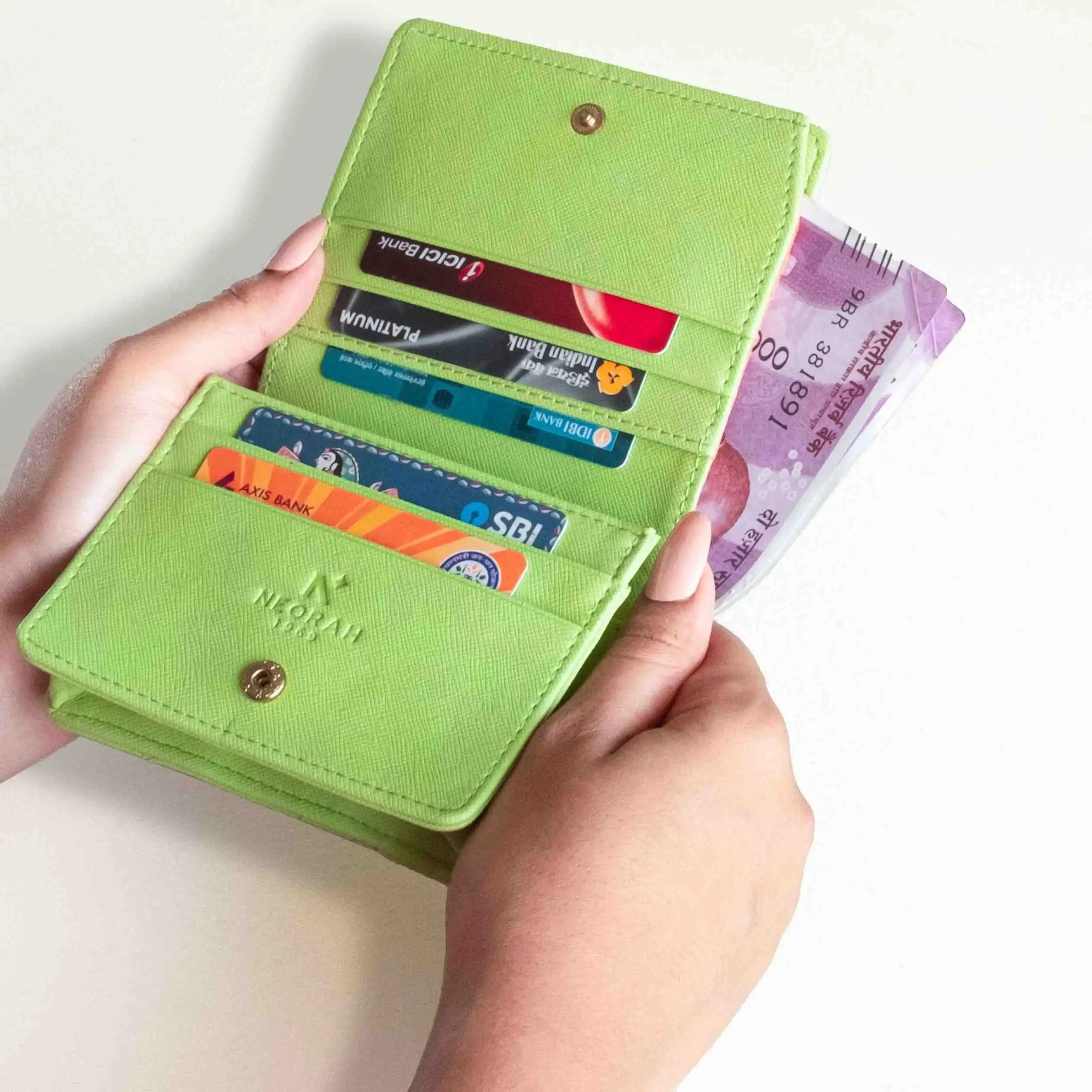 ENCHANTE - QUILTED SMALL WALLET - Image 32