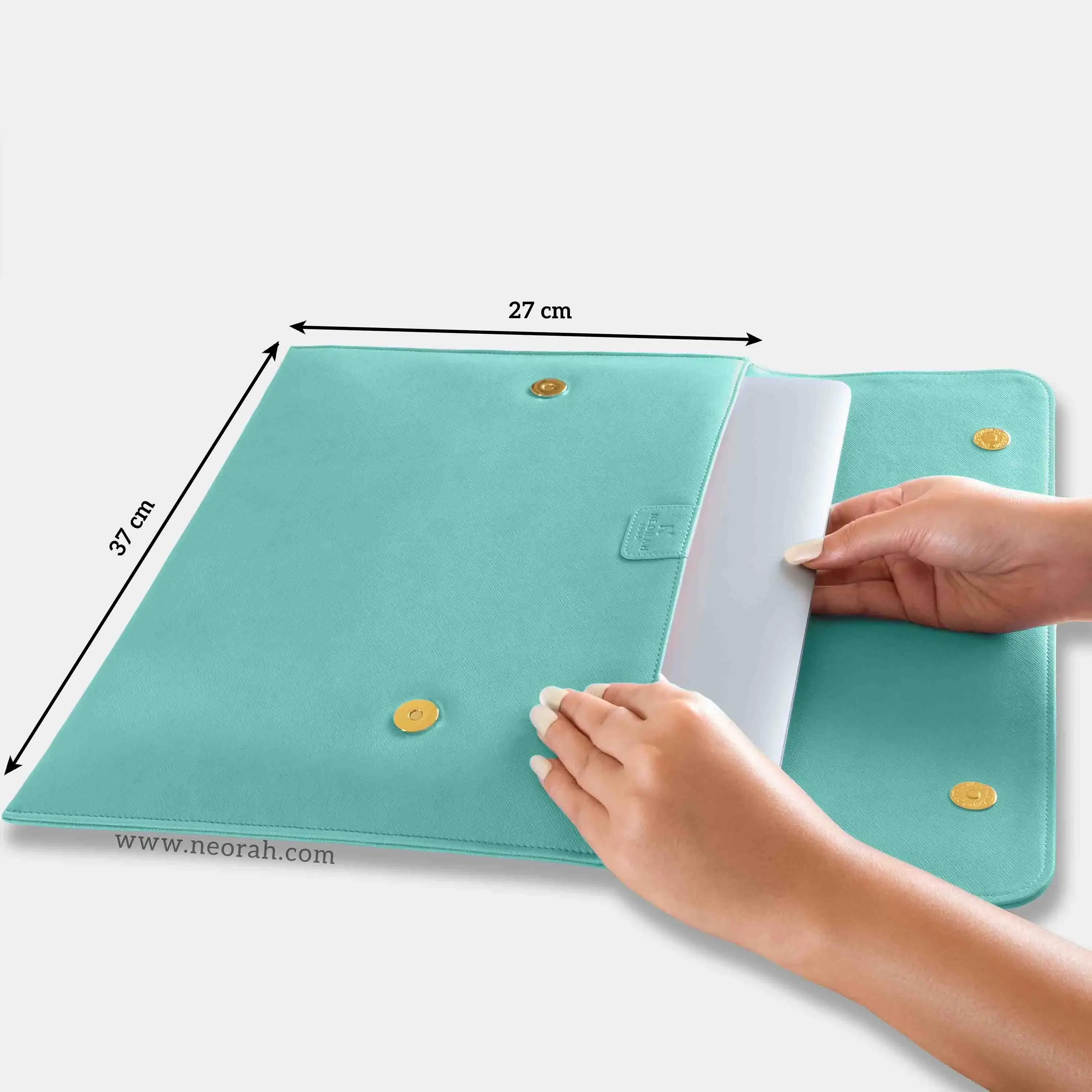 LAPTOP SLEEVE WITH FLAP + MAGNETIC CLOSURE - Image 93