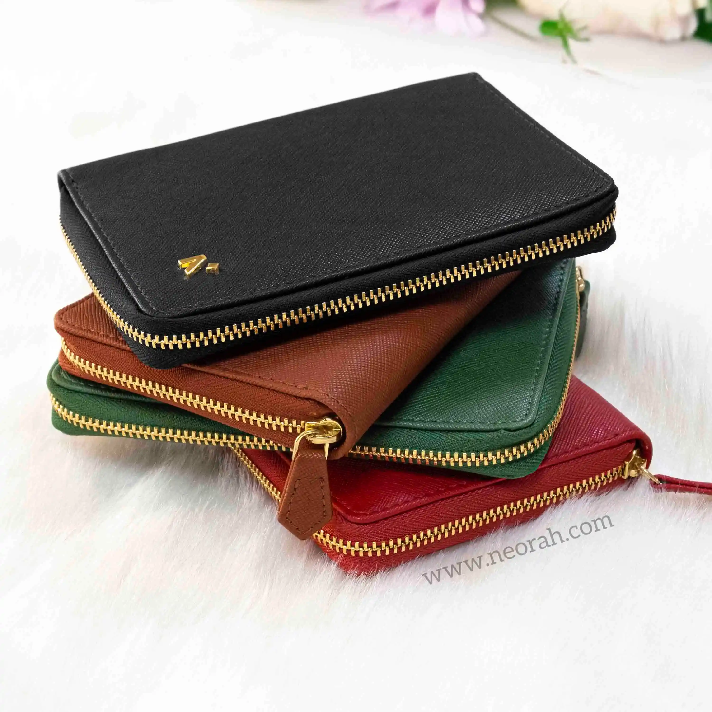 B7 - ORGANISER / PASSPORT COVER - ZIP - Image 101
