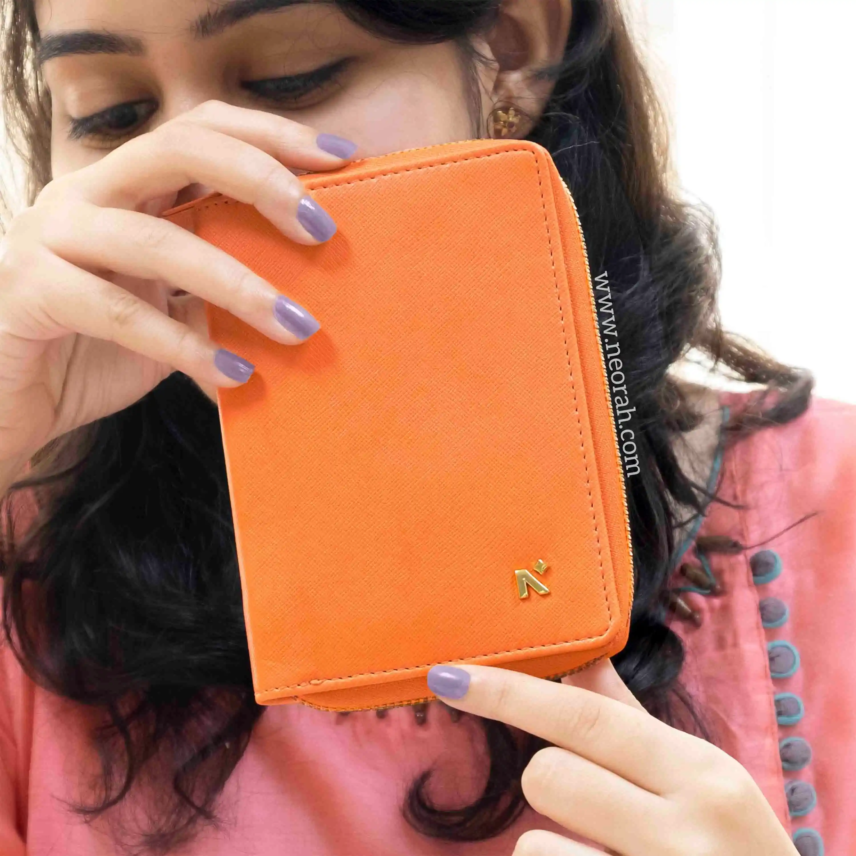 B7 - ORGANISER / PASSPORT COVER - ZIP - Image 105
