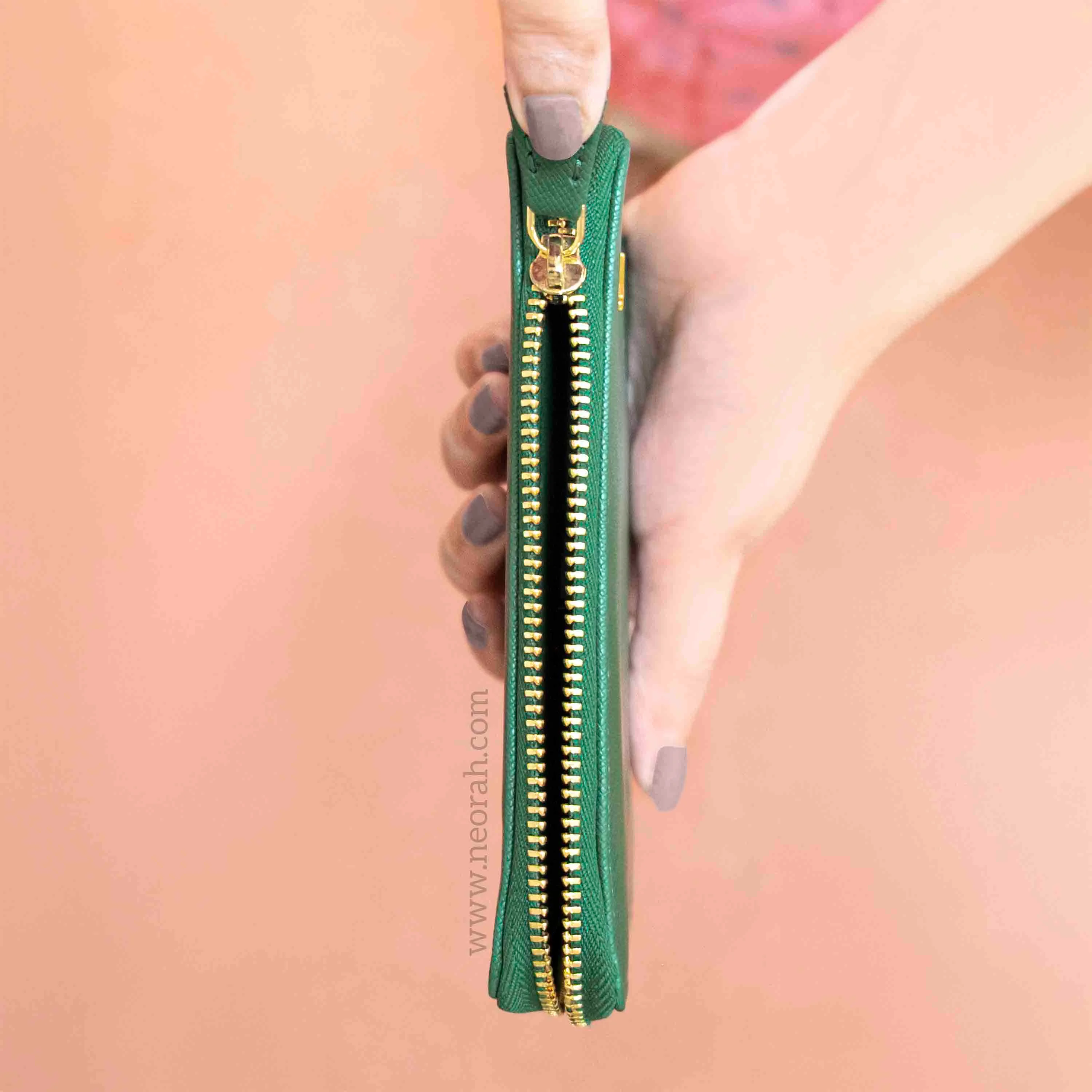 B7 - ORGANISER / PASSPORT COVER - ZIP - Image 115