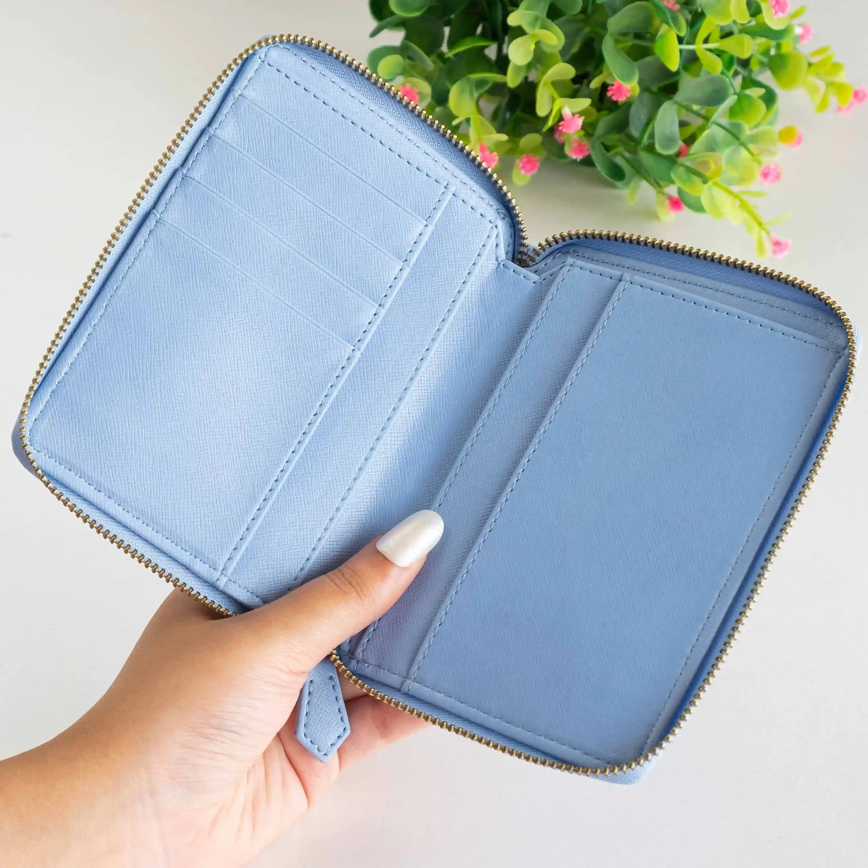 B7 - ORGANISER / PASSPORT COVER - ZIP - Image 43