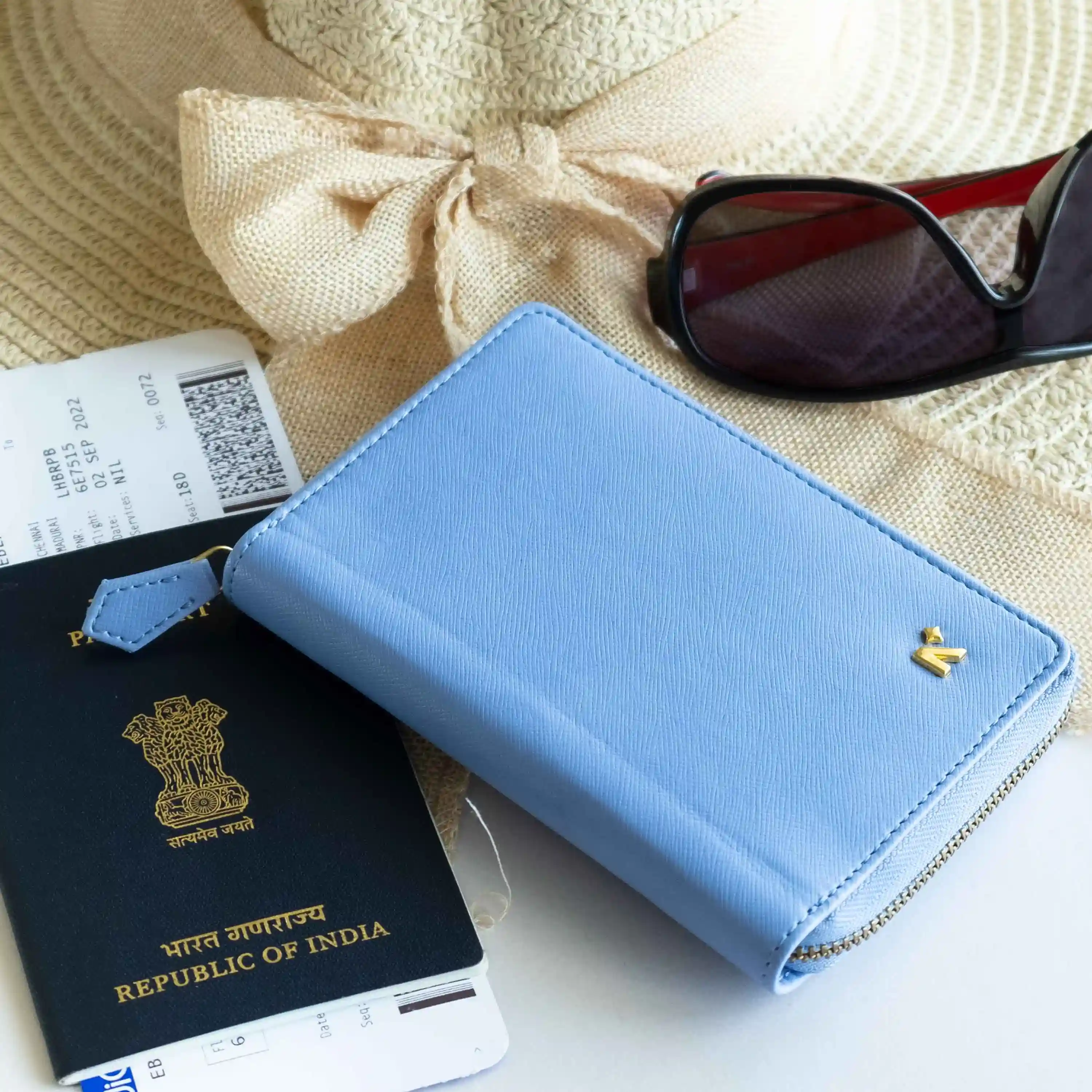 B7 - ORGANISER / PASSPORT COVER - ZIP - Image 47