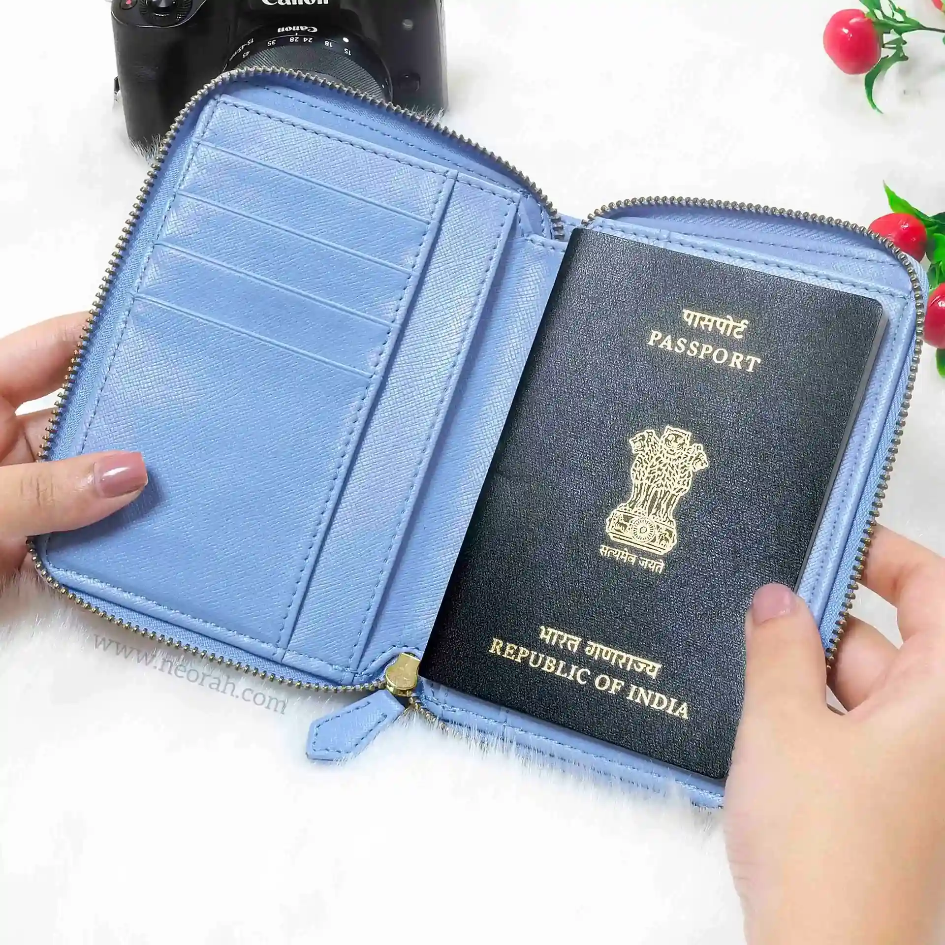 B7 - ORGANISER / PASSPORT COVER - ZIP - Image 86