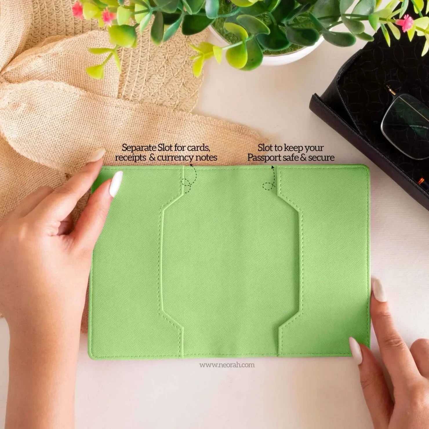 B7 - ORGANISER / PASSPORT COVER - Image 71
