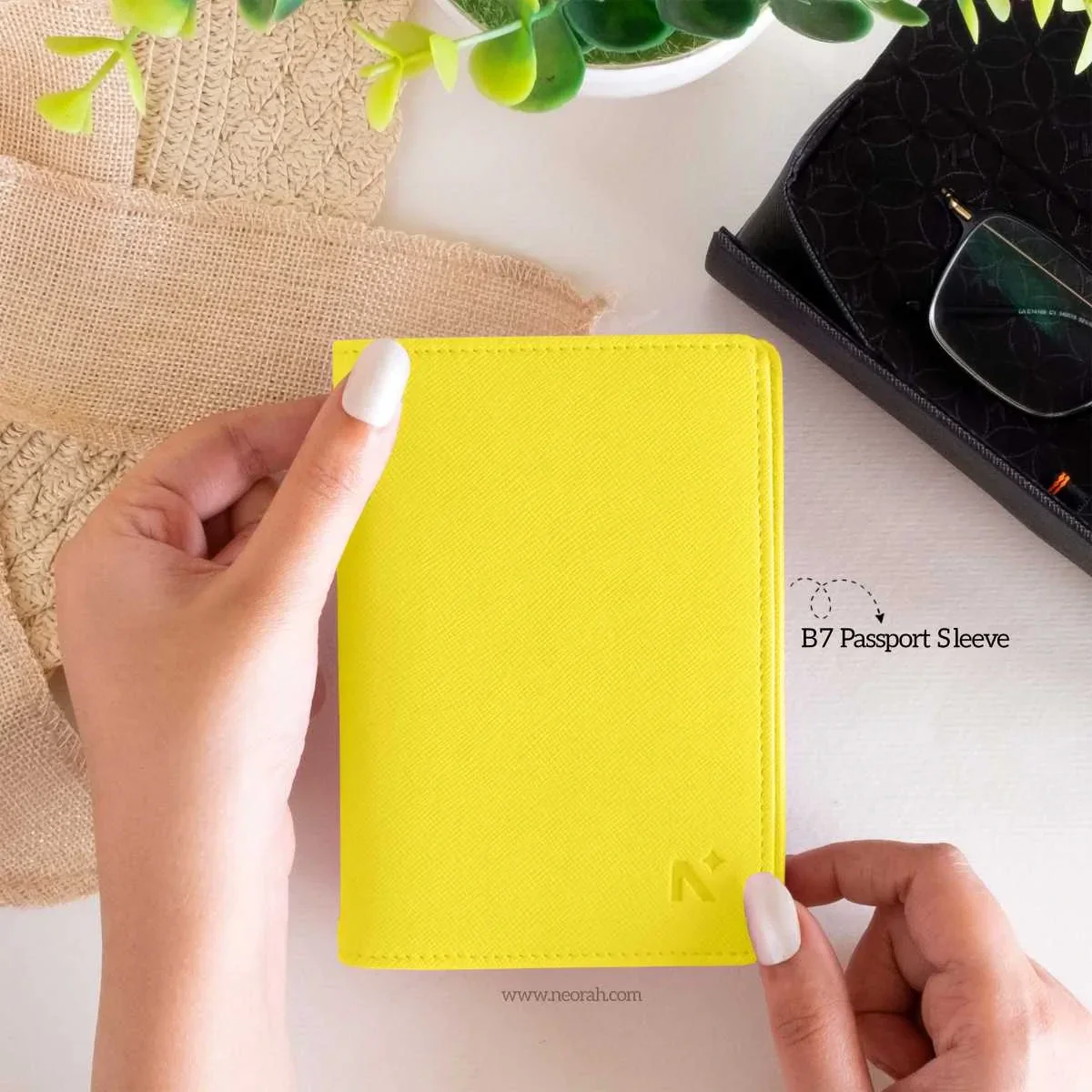 B7 - ORGANISER / PASSPORT COVER - Image 76