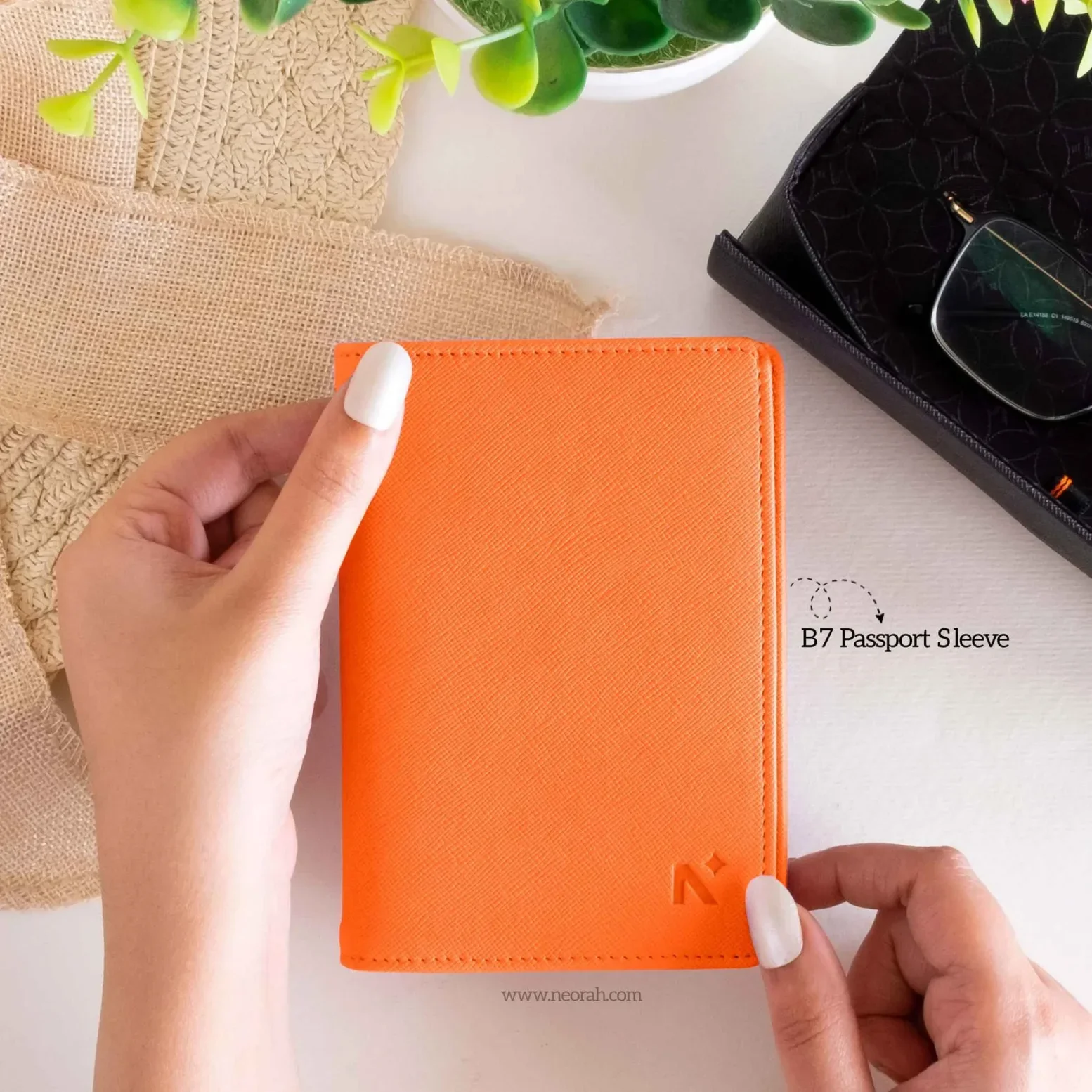 B7 - ORGANISER / PASSPORT COVER - Image 82