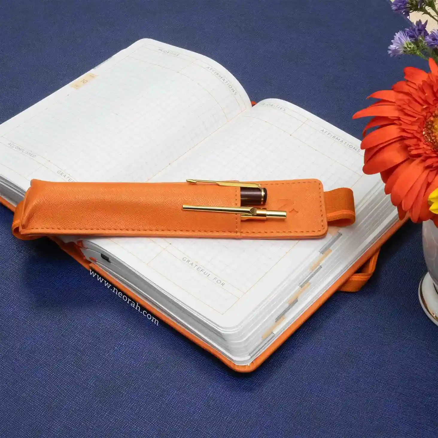 PEN HOLDER - Image 104
