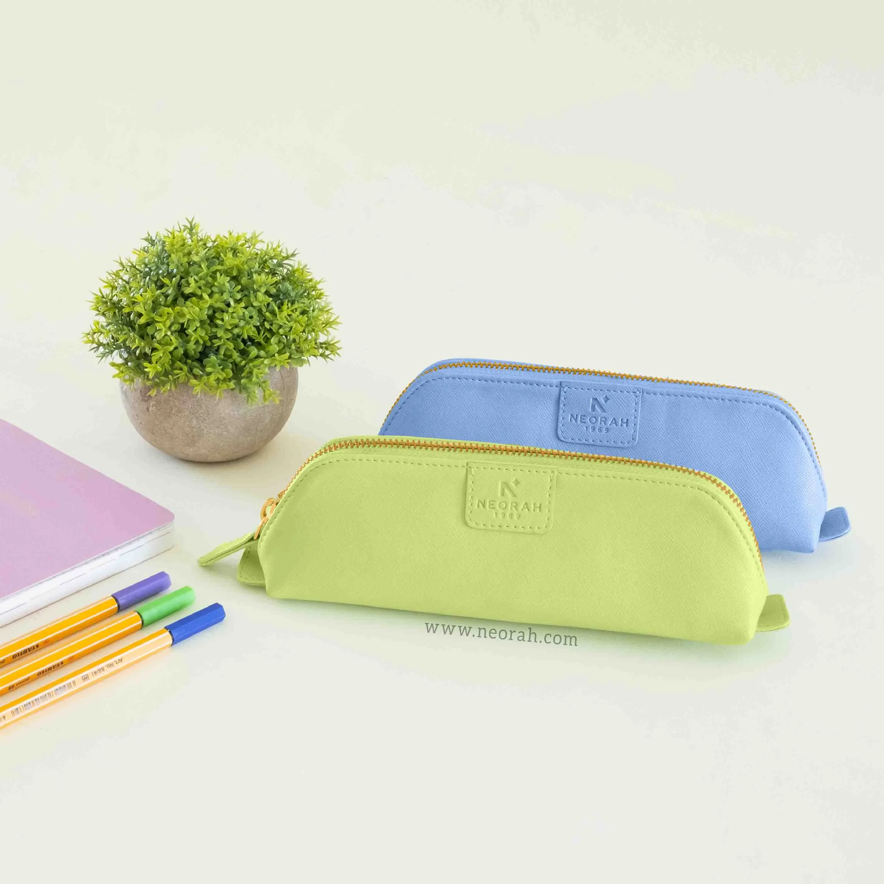 PENCIL POUCH - TRIANGLE - Image 100