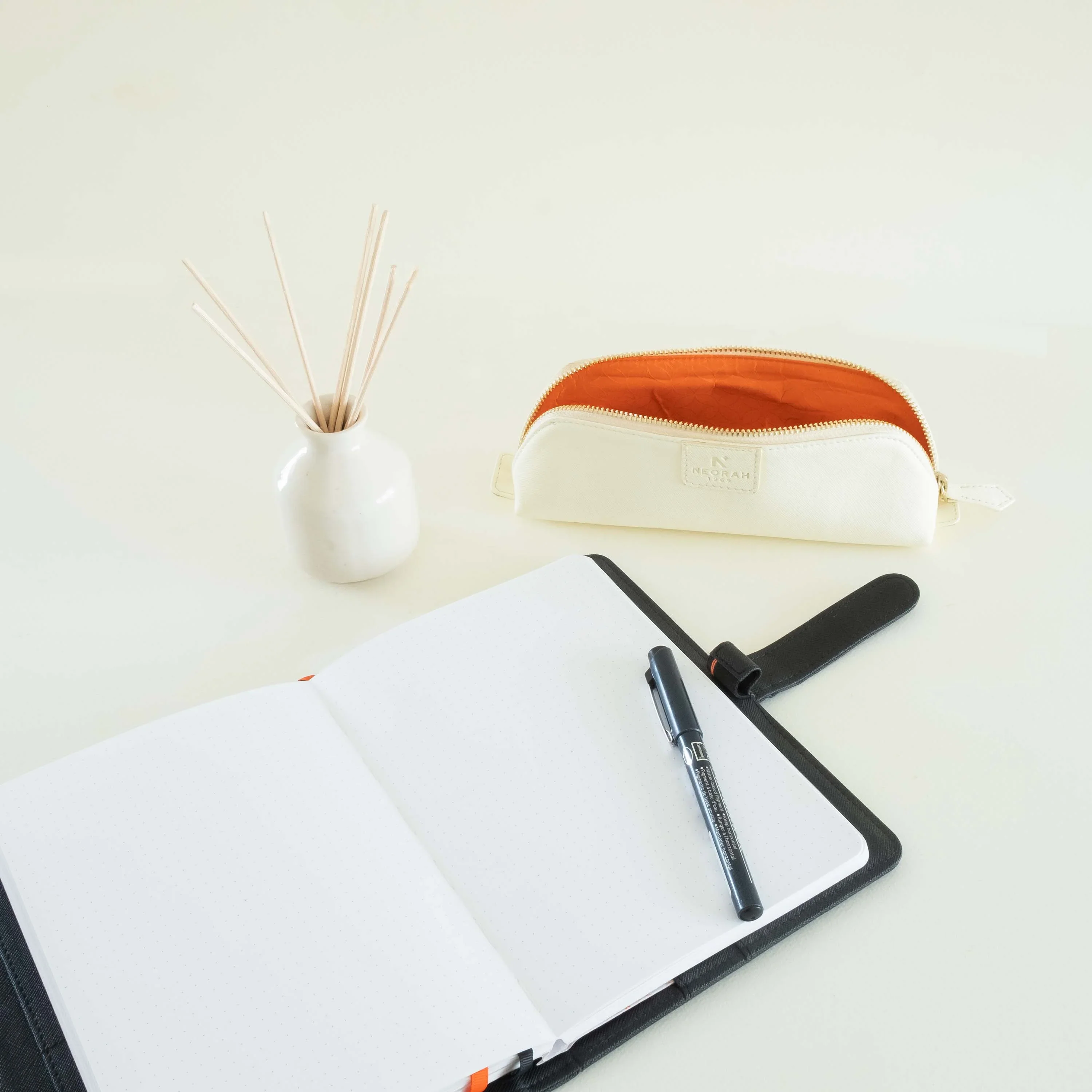 PENCIL POUCH - TRIANGLE - Image 12