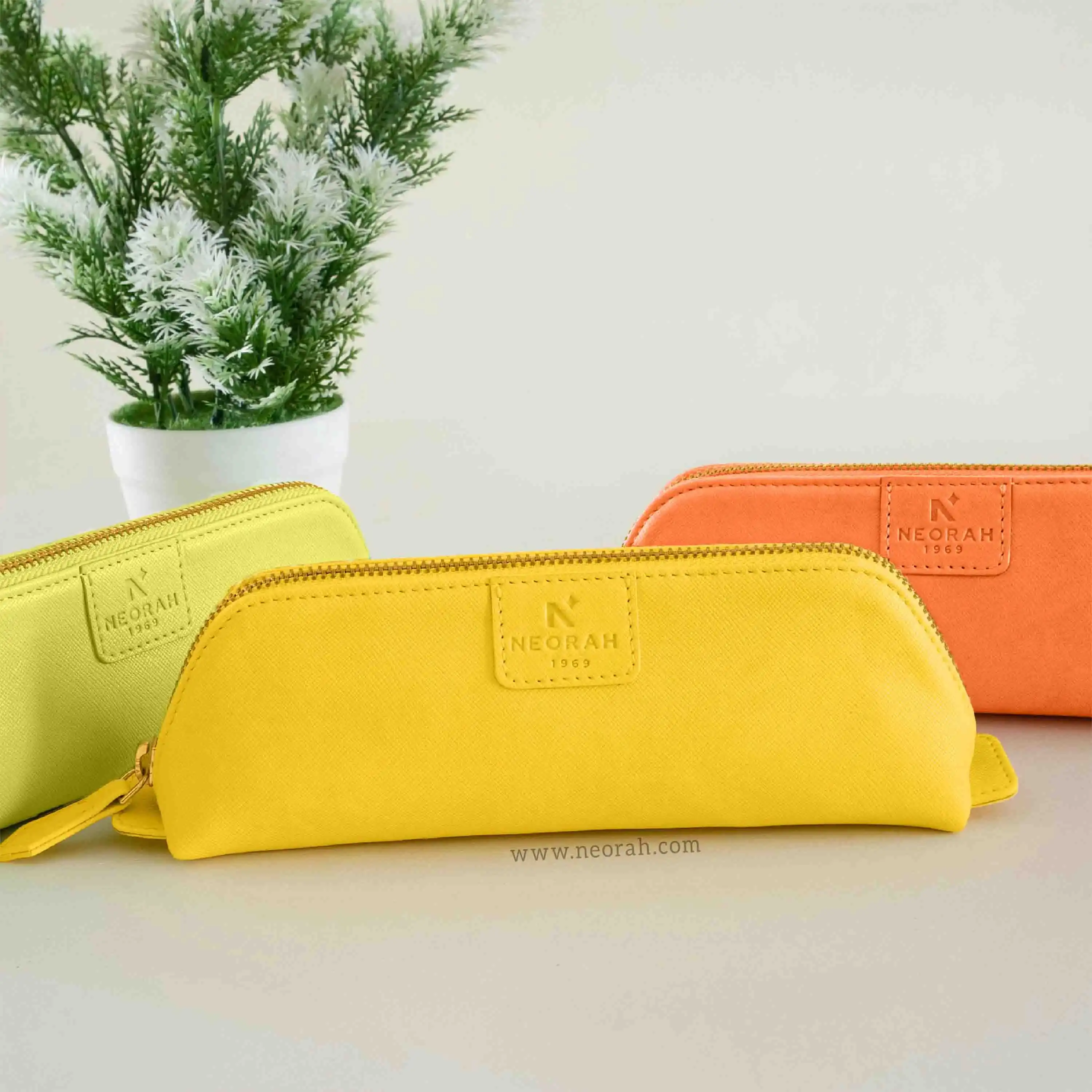 PENCIL POUCH - TRIANGLE - Image 138