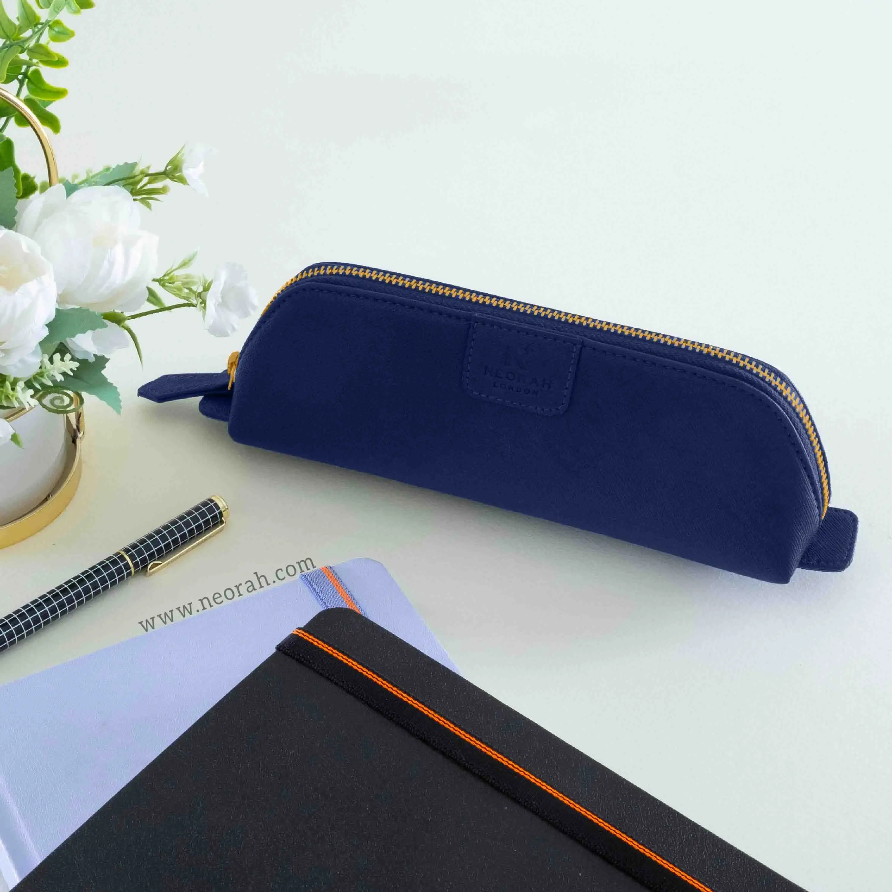 PENCIL POUCH - TRIANGLE - Image 30