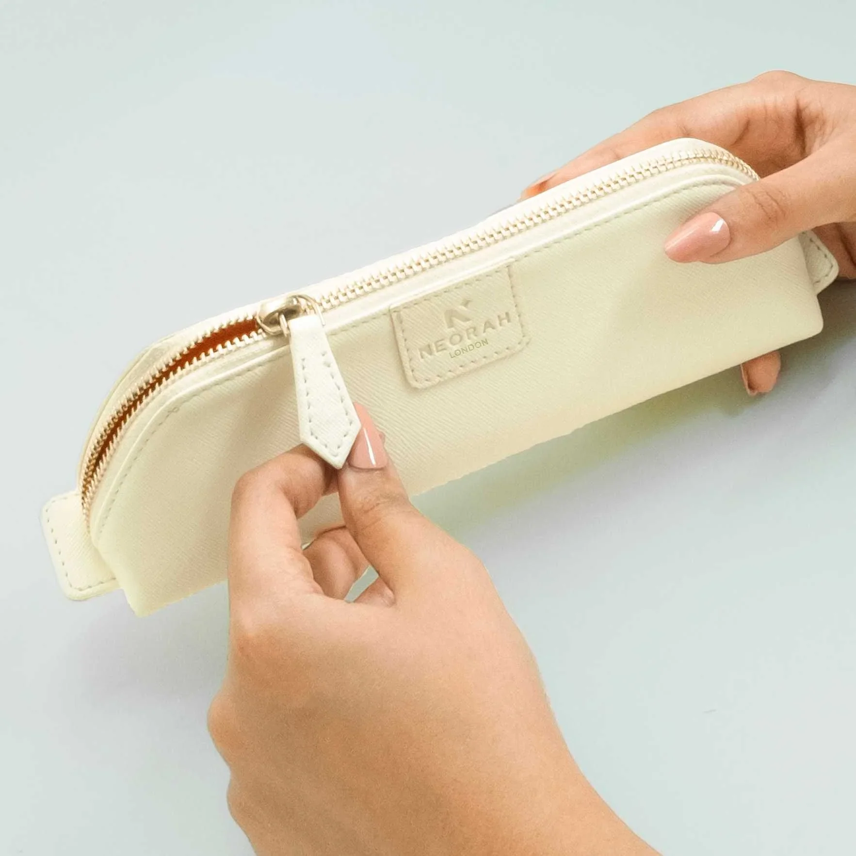 PENCIL POUCH - TRIANGLE - Image 5