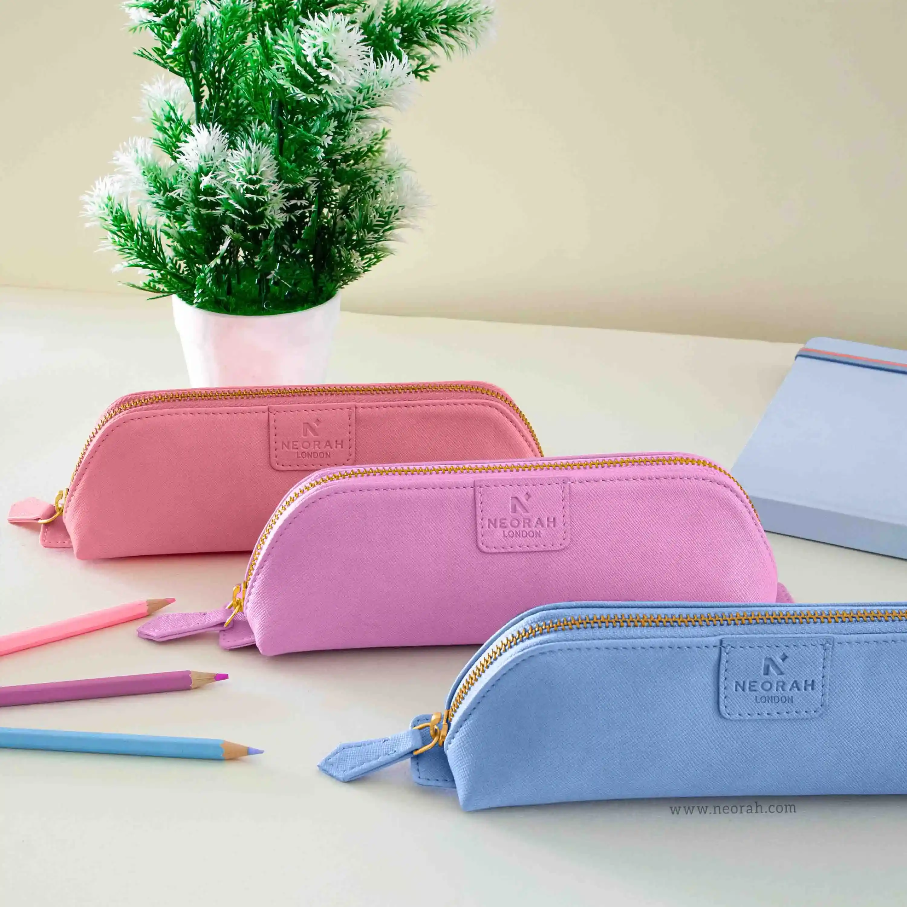 PENCIL POUCH - TRIANGLE - Image 74