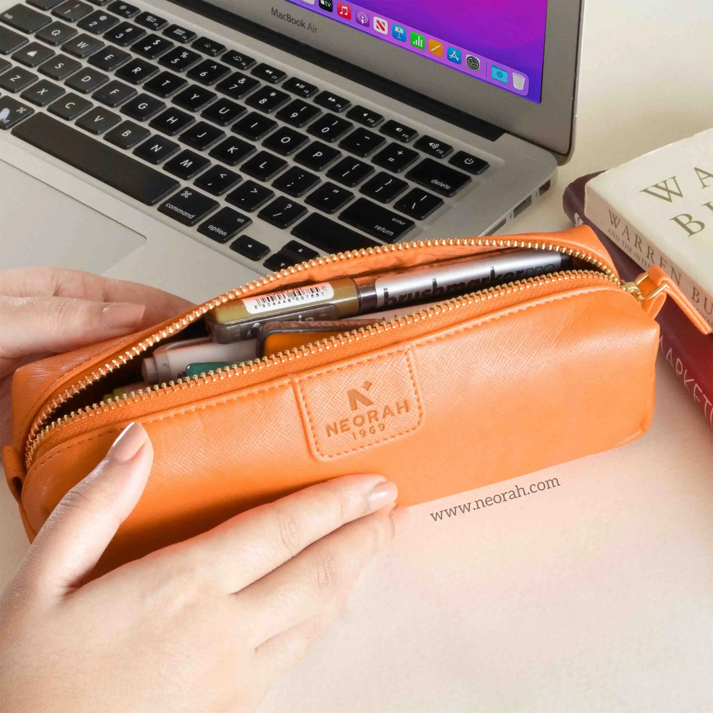 PEN POUCH - SQUARE - Image 103