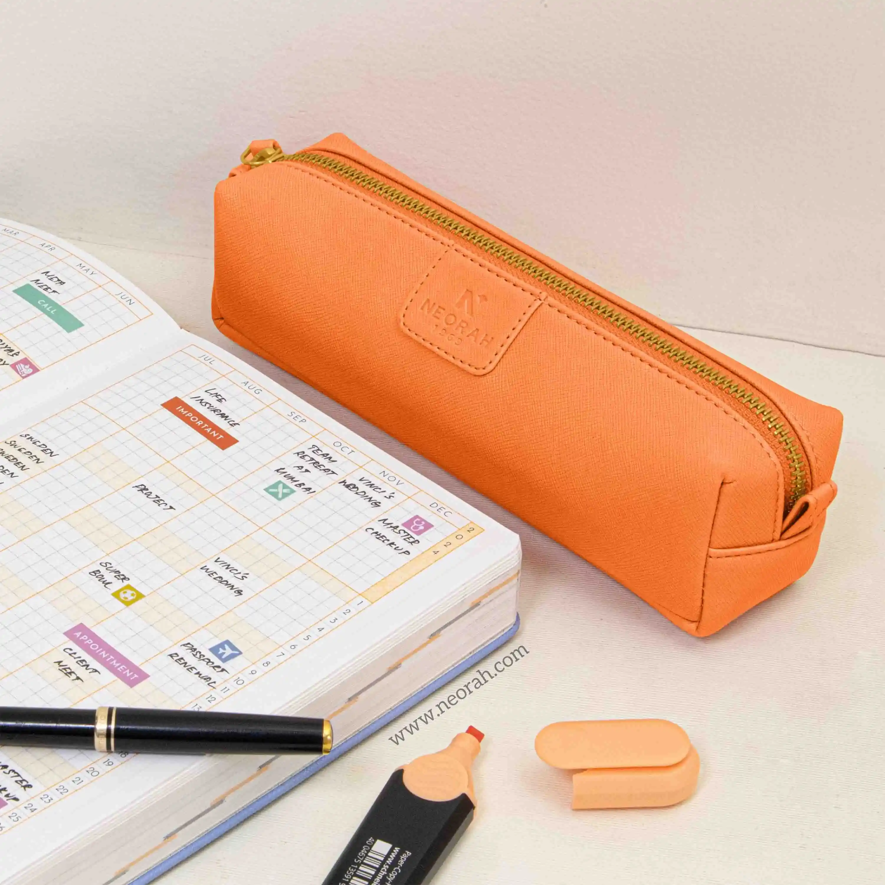 PEN POUCH - SQUARE - Image 105