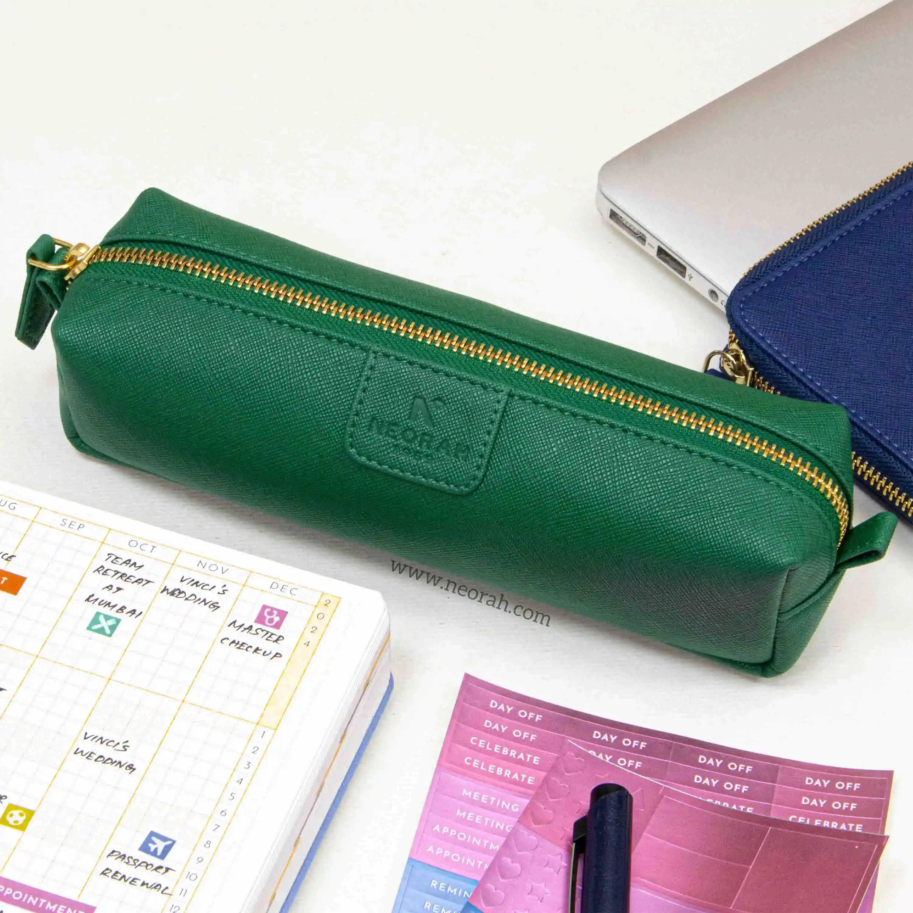 PEN POUCH - SQUARE - Image 123