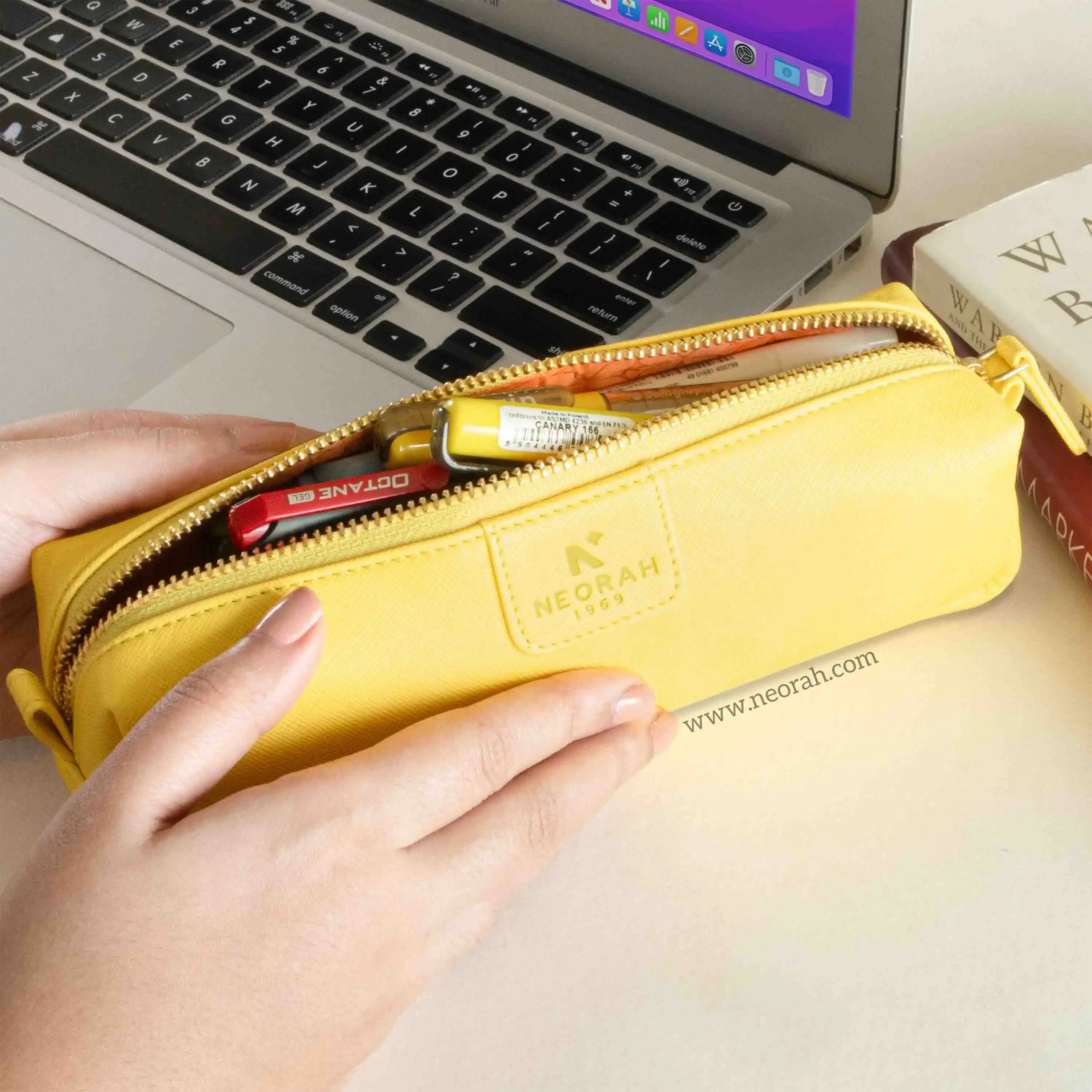 PEN POUCH - SQUARE - Image 16