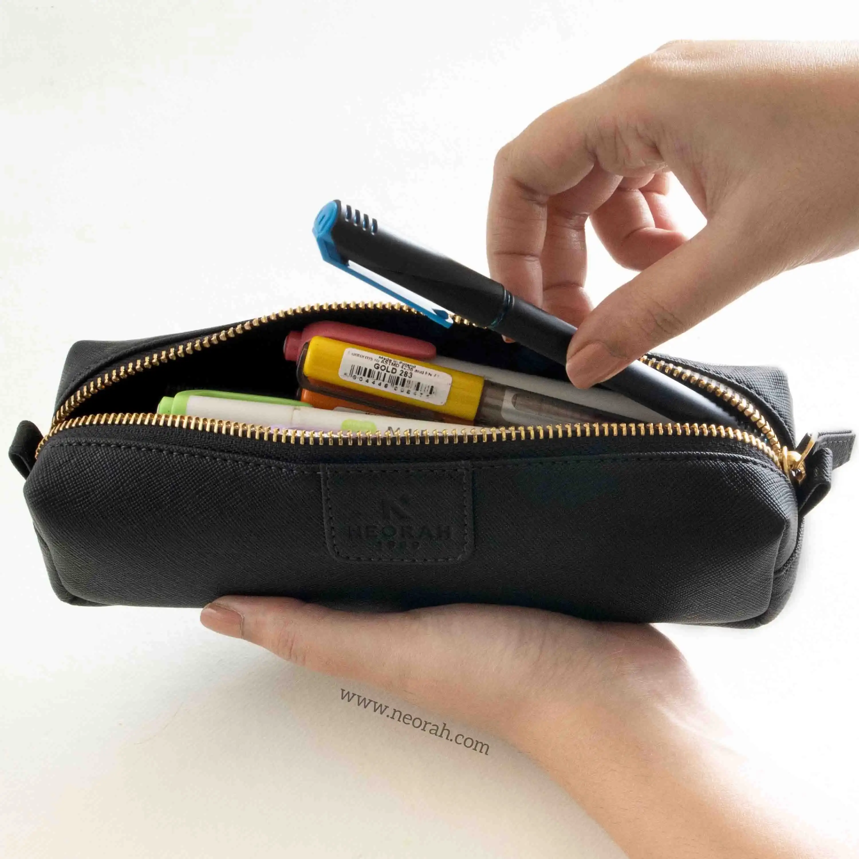 PEN POUCH - SQUARE - Image 39