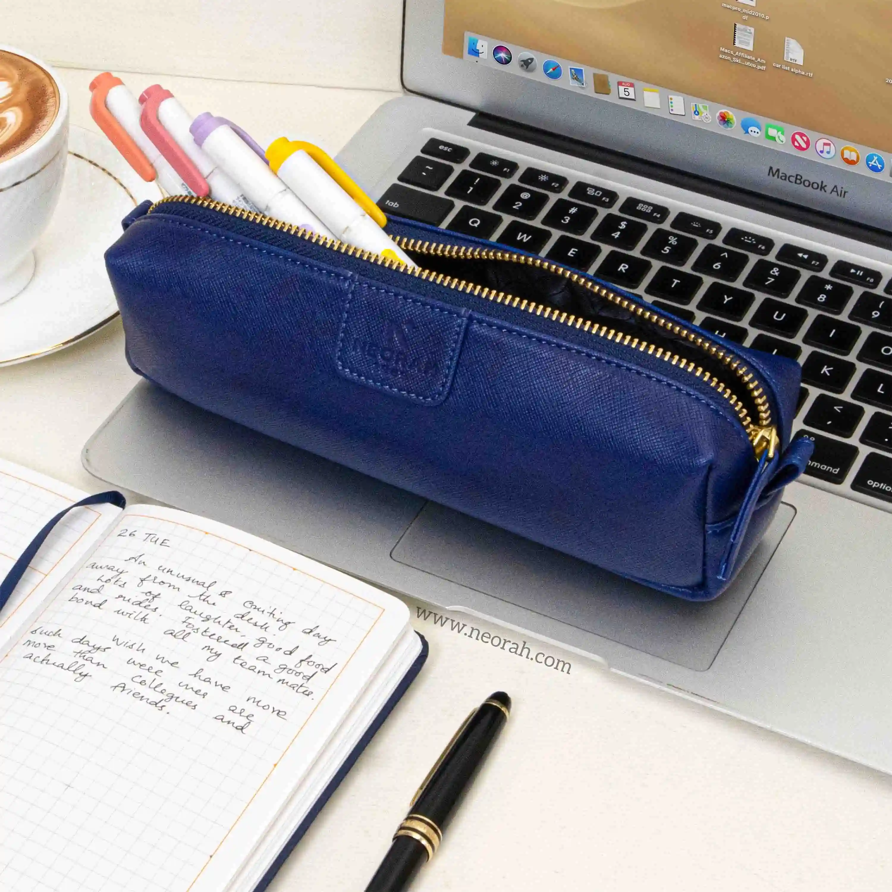 PEN POUCH - SQUARE - Image 50