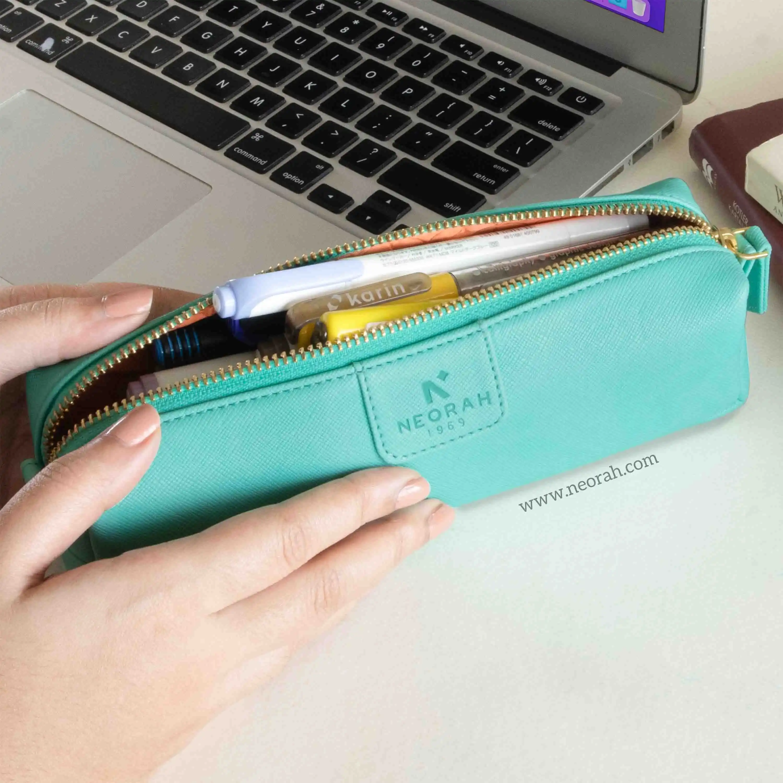 PEN POUCH - SQUARE - Image 83