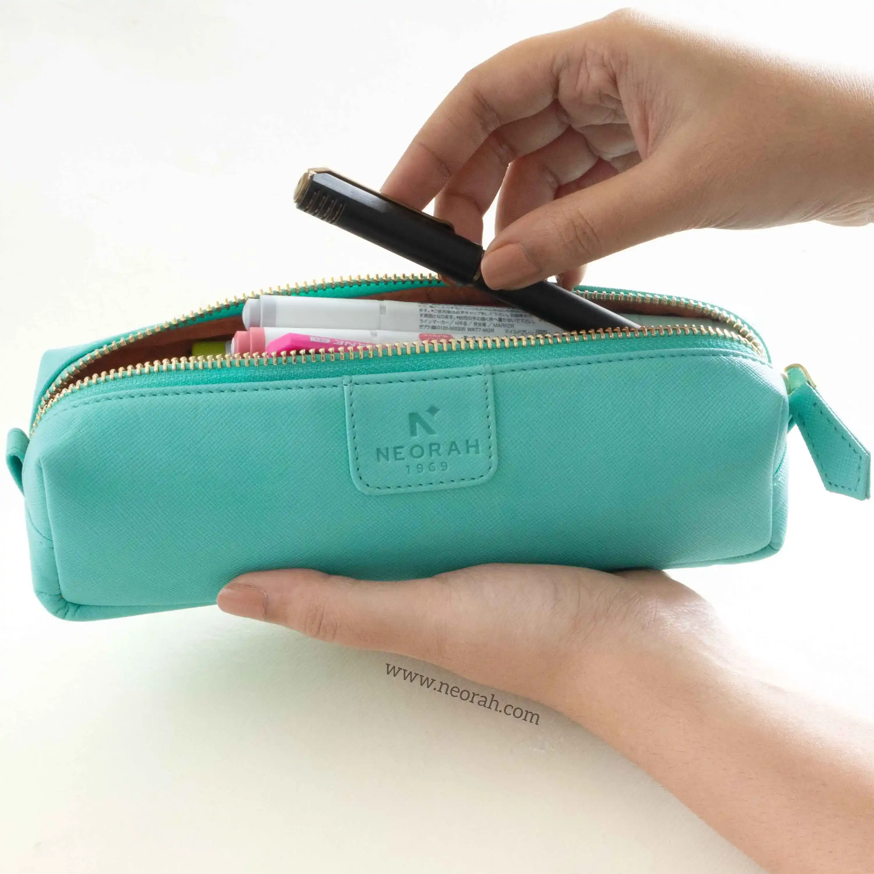 PEN POUCH - SQUARE - Image 85