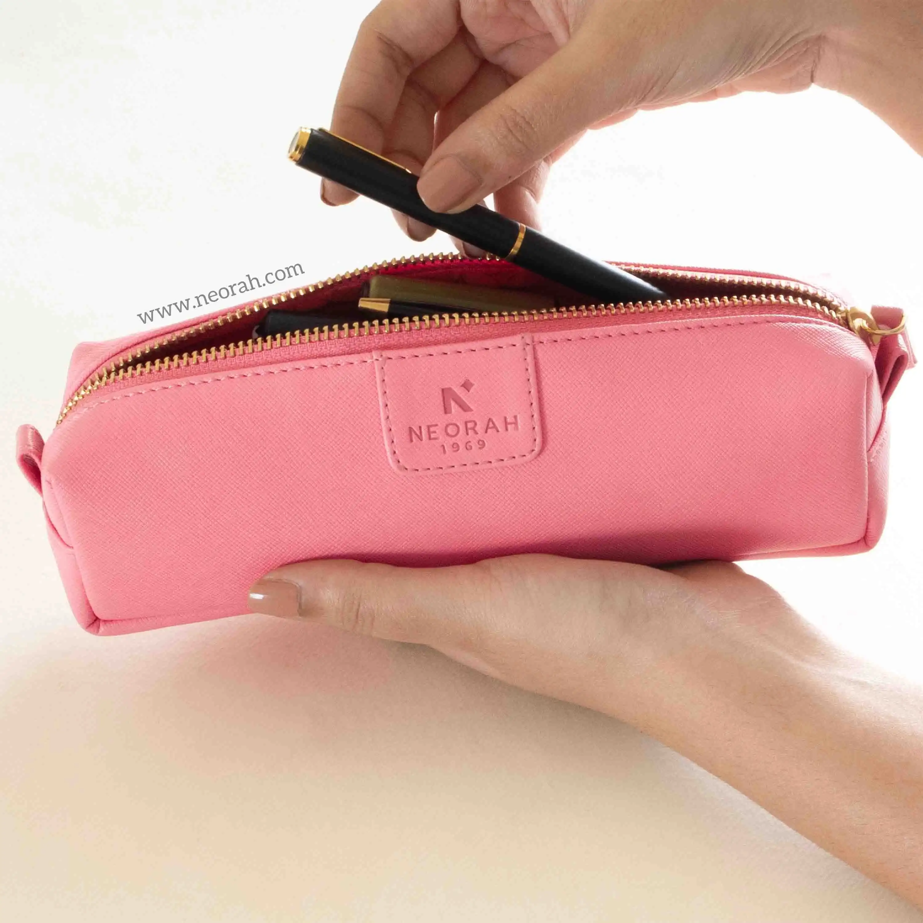 PEN POUCH - SQUARE - Image 94