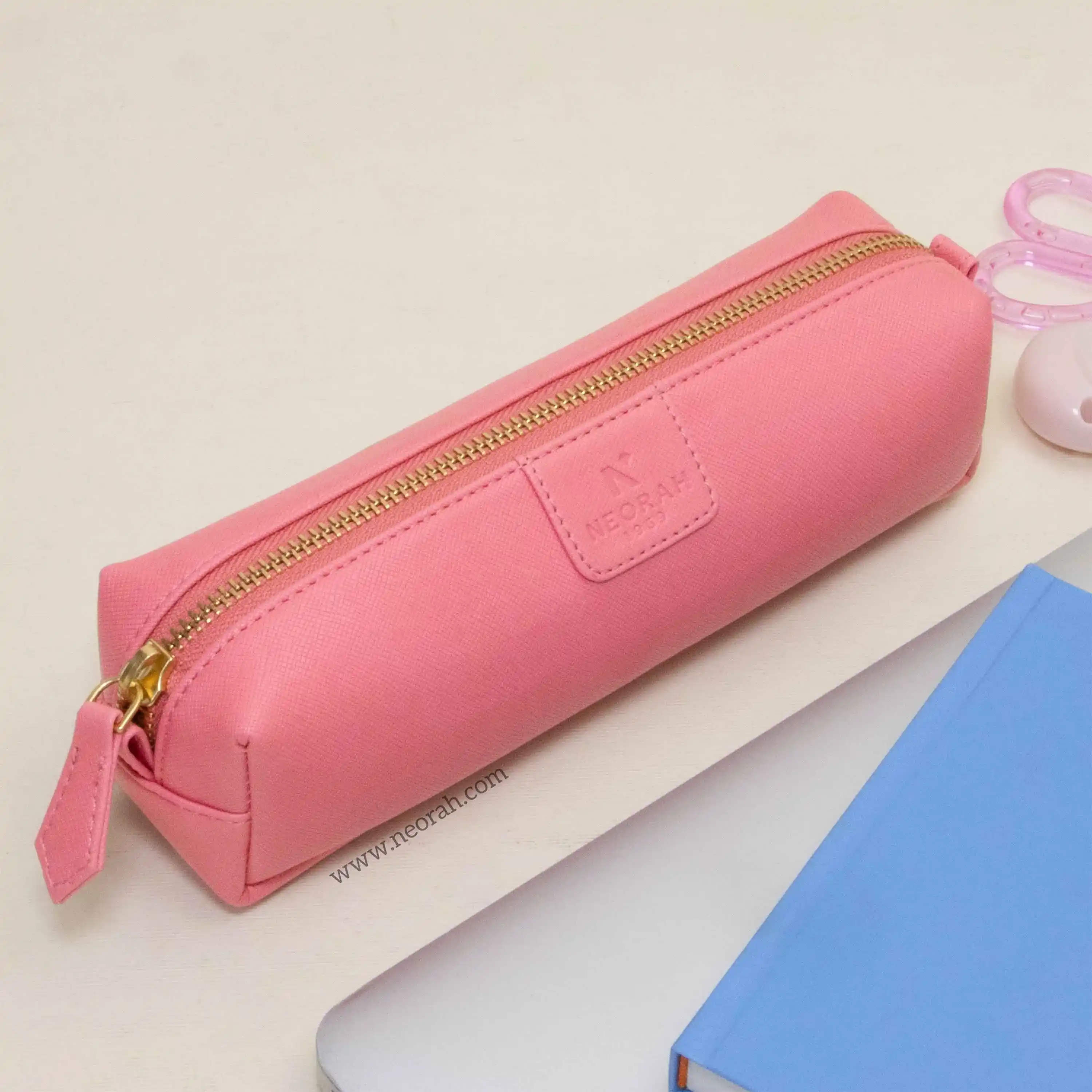 PEN POUCH - SQUARE - Image 98