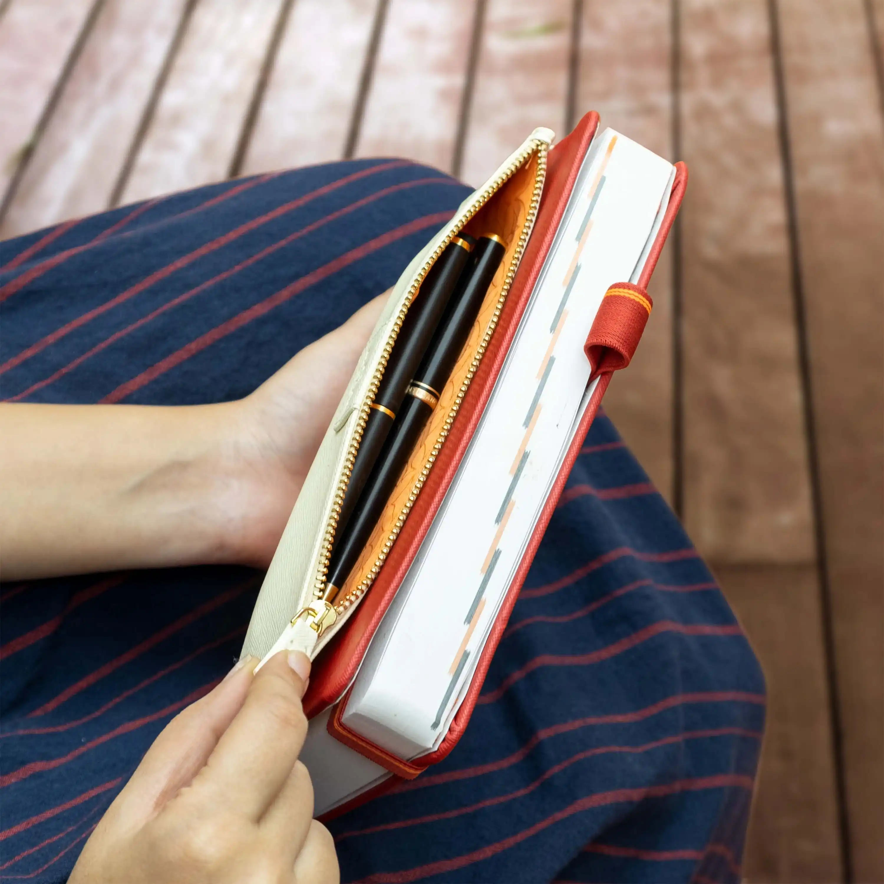 PEN SLEEVE - Image 33