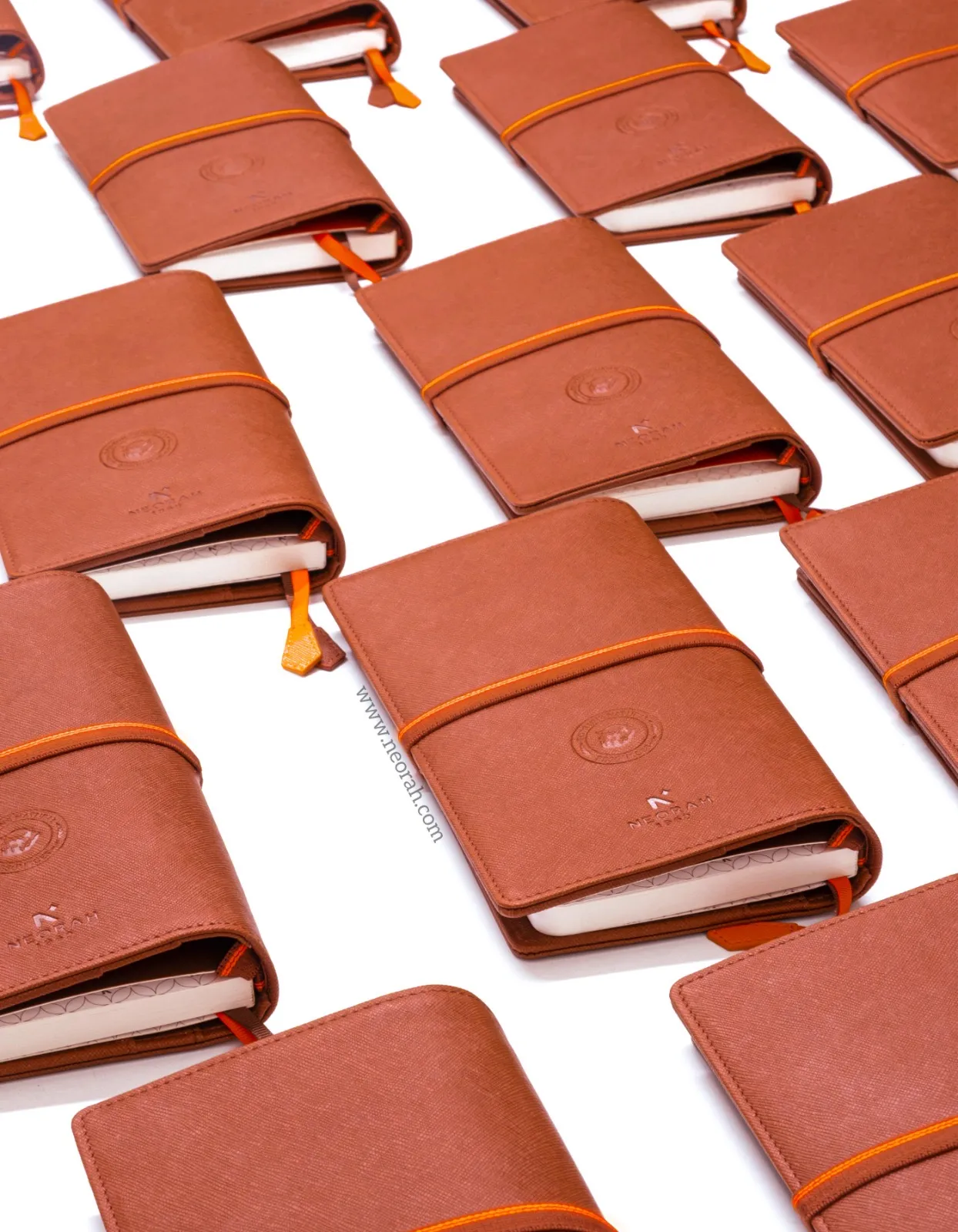 PETITE - REFILLABLE TRAVELOGUE ORGANISER - TRAVELLERS NOTEBOOK - Image 156