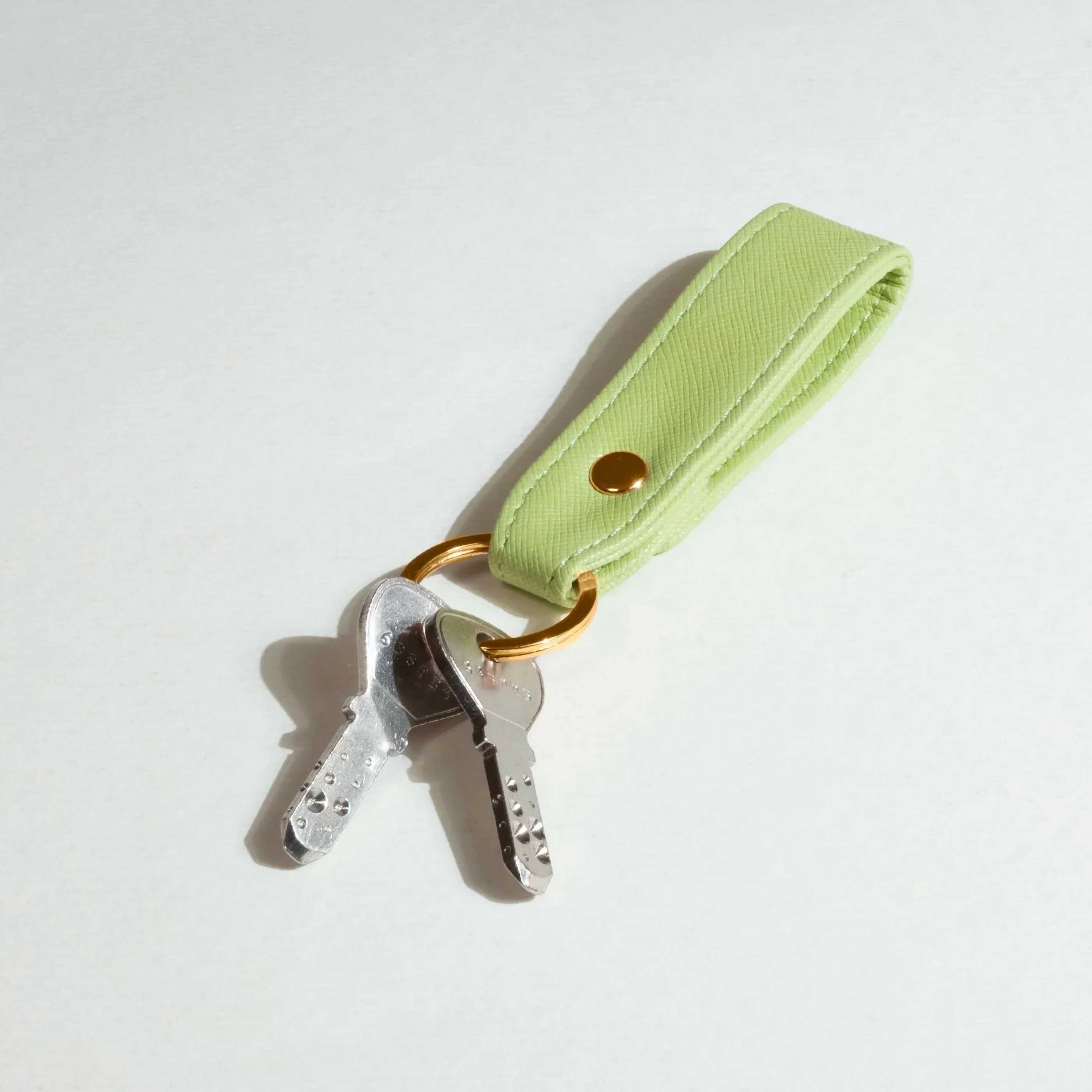 25MM ROUND RING KEYCHAIN - Image 5