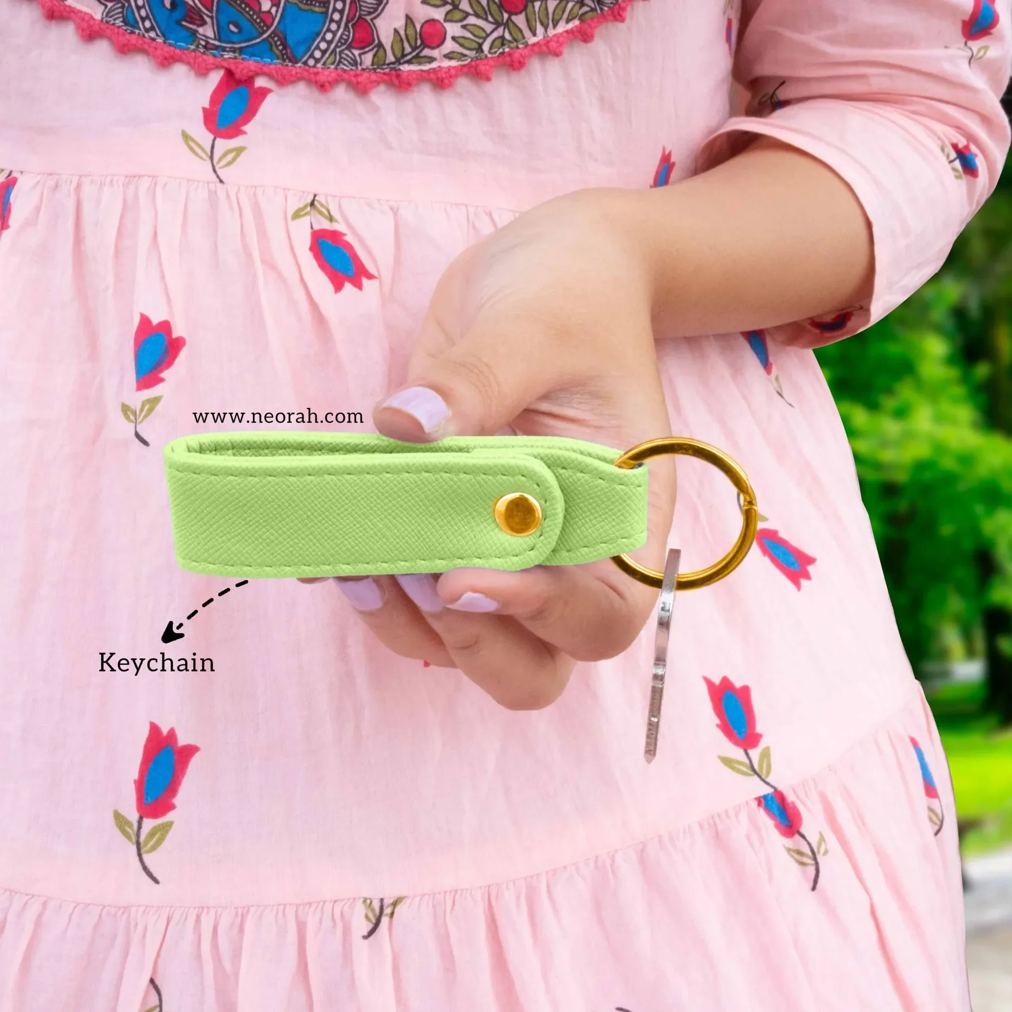 25MM ROUND RING KEYCHAIN - Image 7
